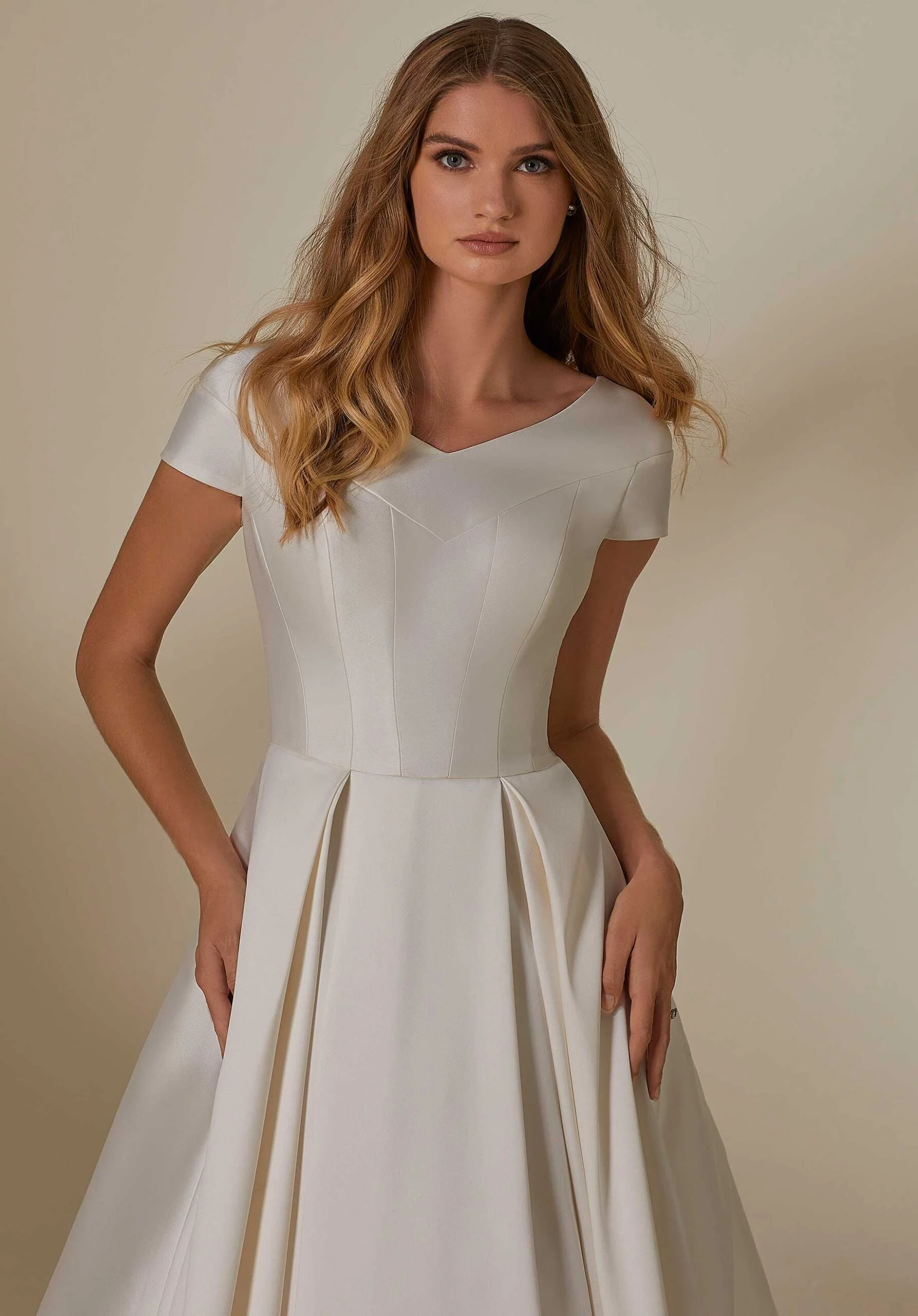 Lydia Wedding Dress - Image 2
