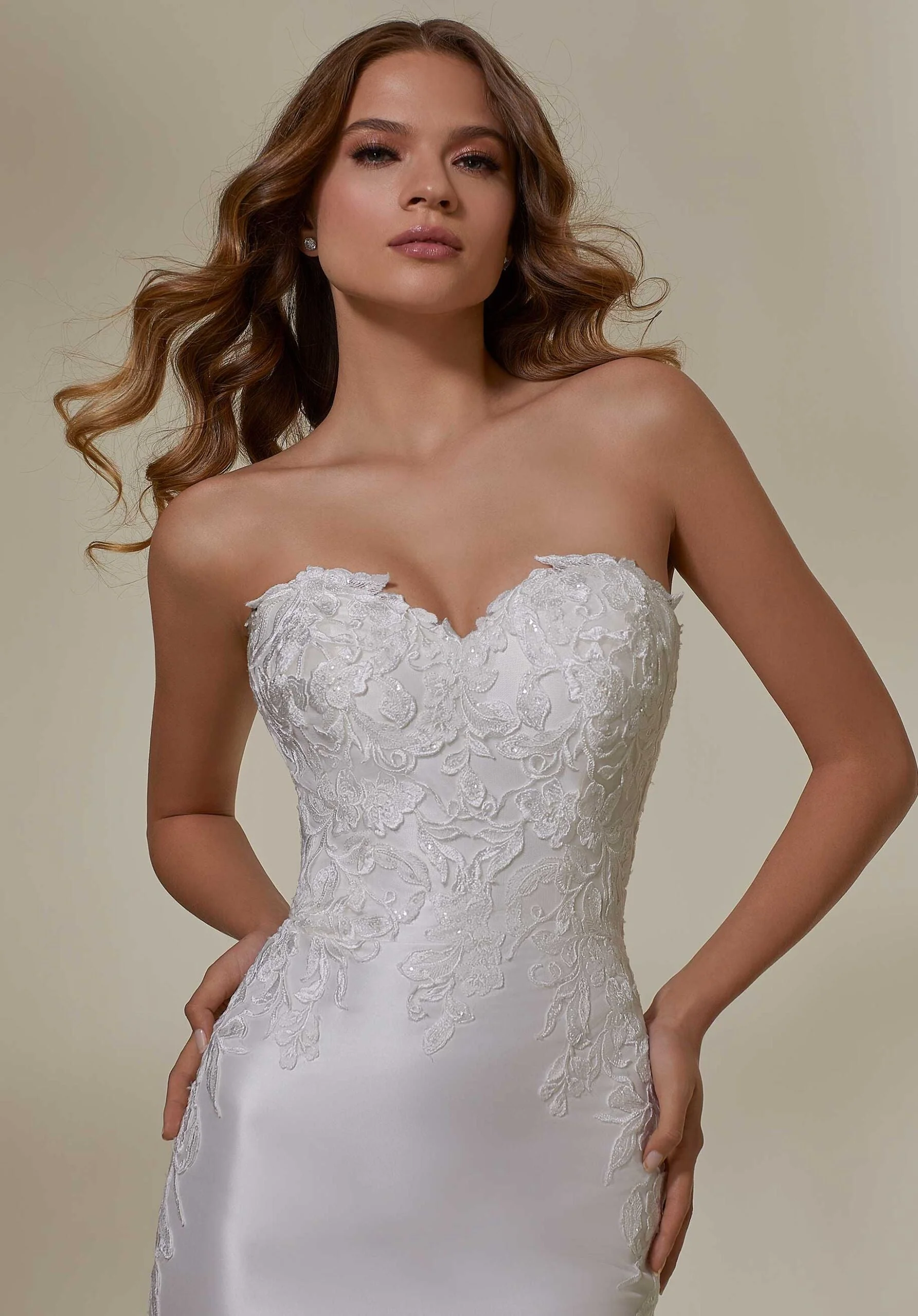 Malin Wedding Dress - Image 7