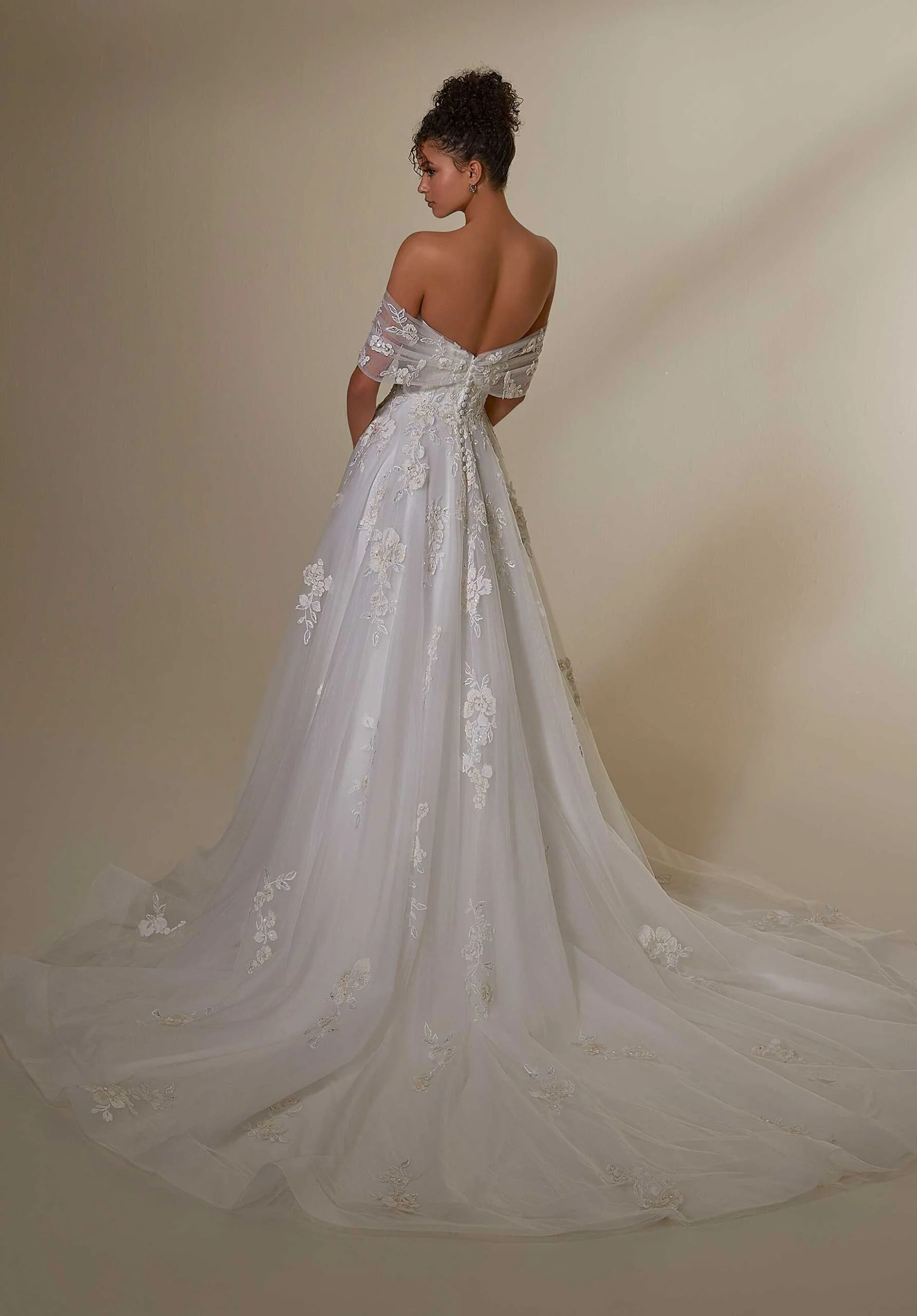 Melanie Wedding Dress - Image 7