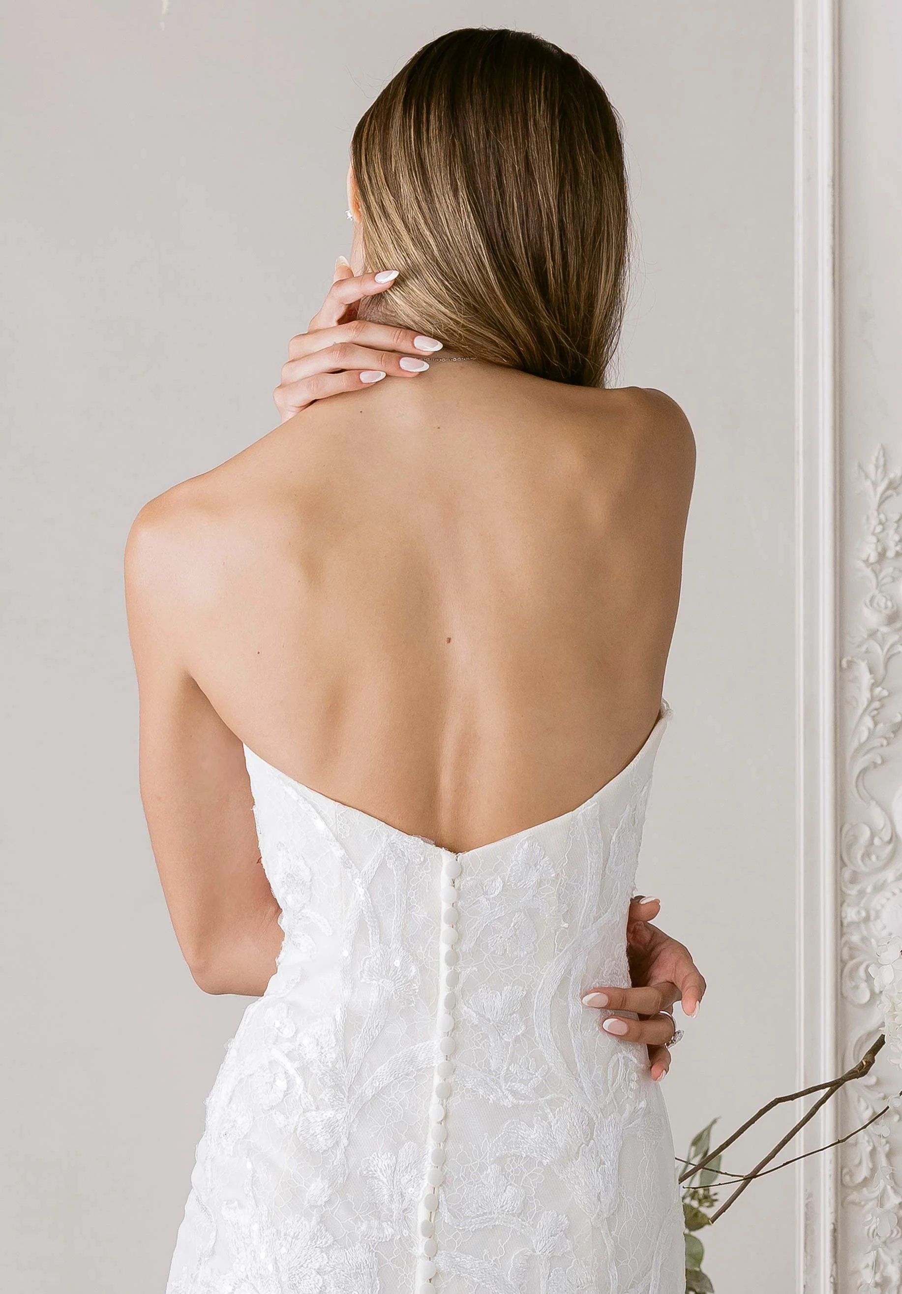Menagés Wedding Dress - Image 4