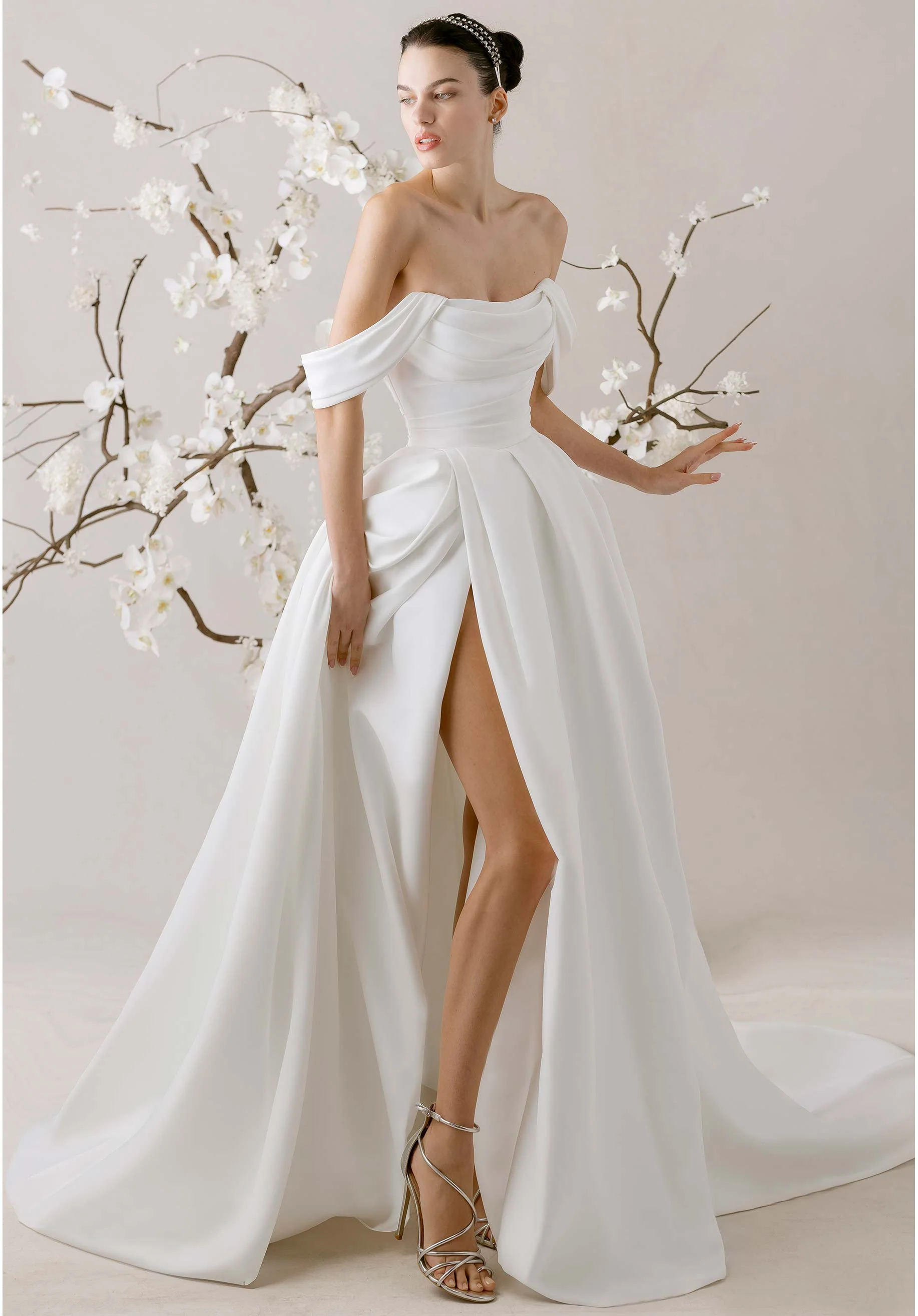 Mirela Wedding Dress - Image 3