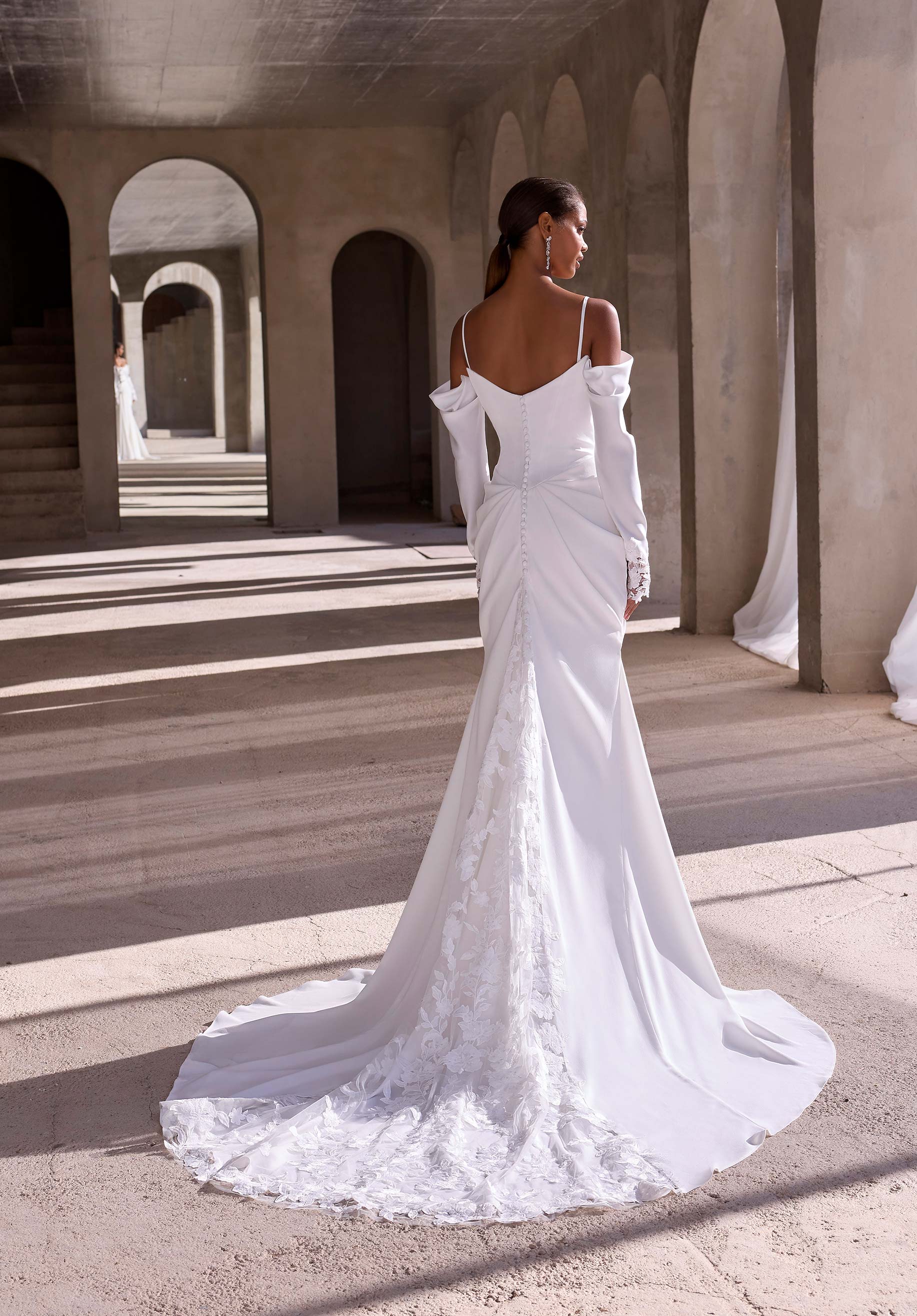 Myka Wedding Dress - Image 5