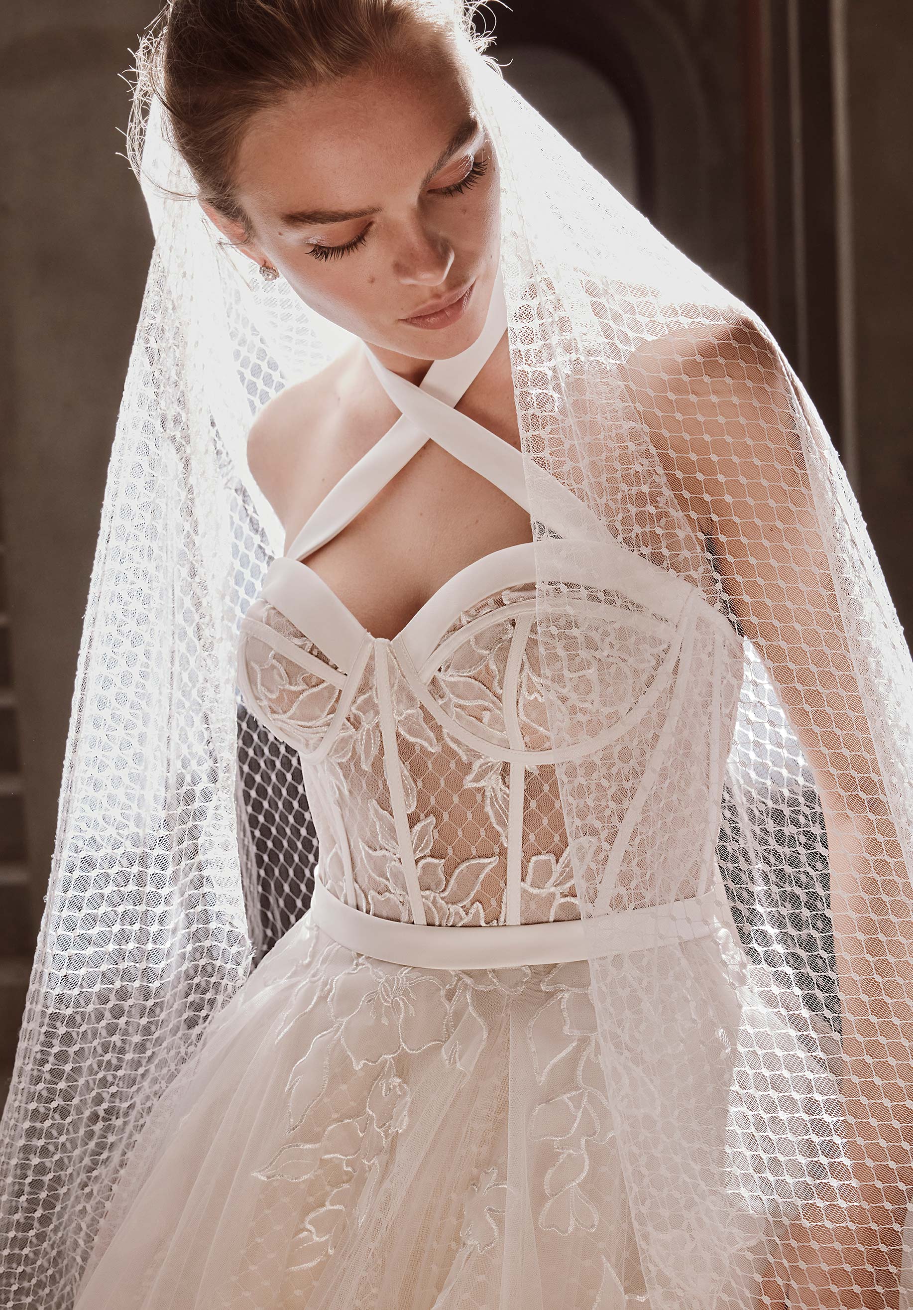 Myra Wedding Dress - Image 4