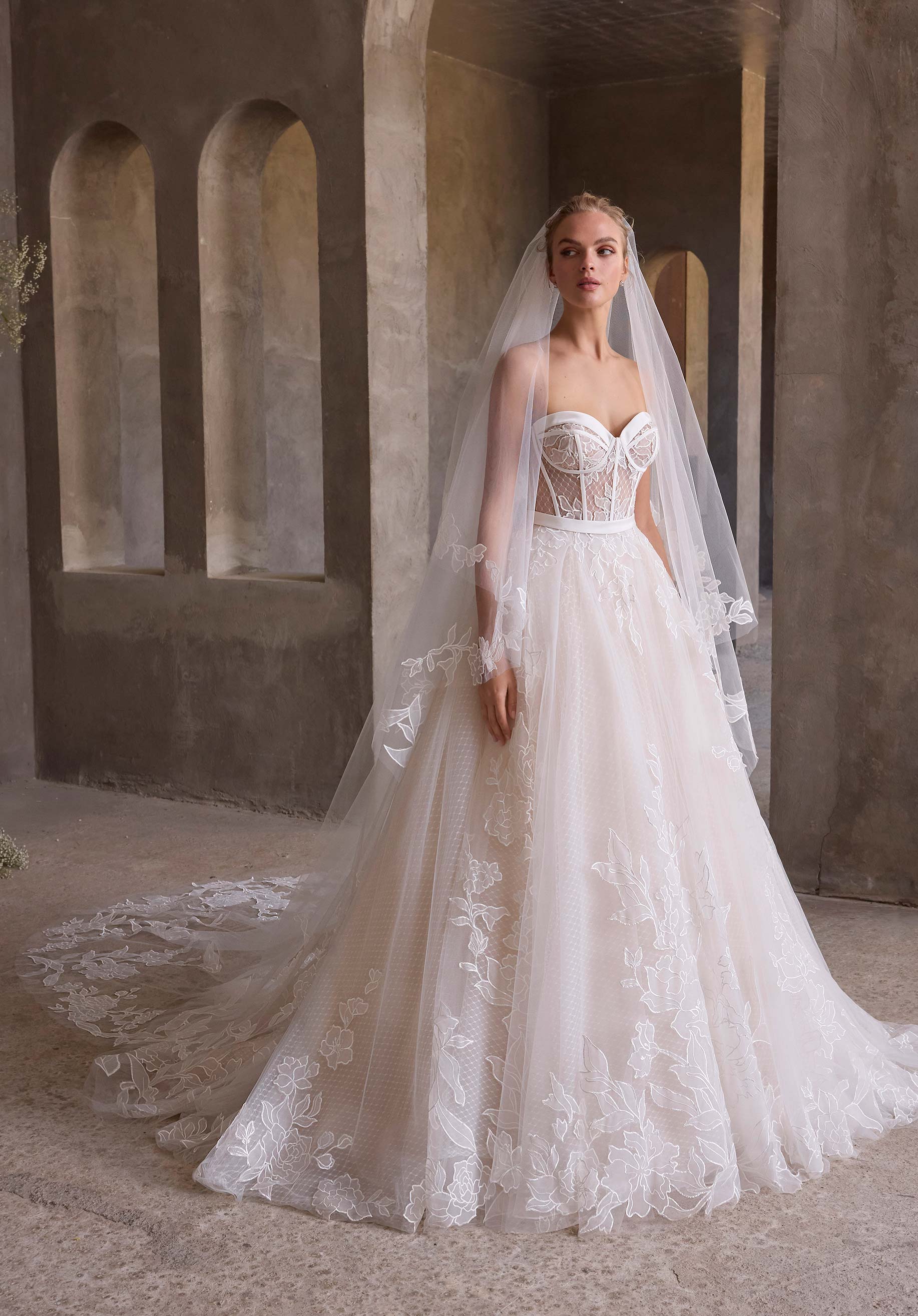 Myra Wedding Dress - Image 9