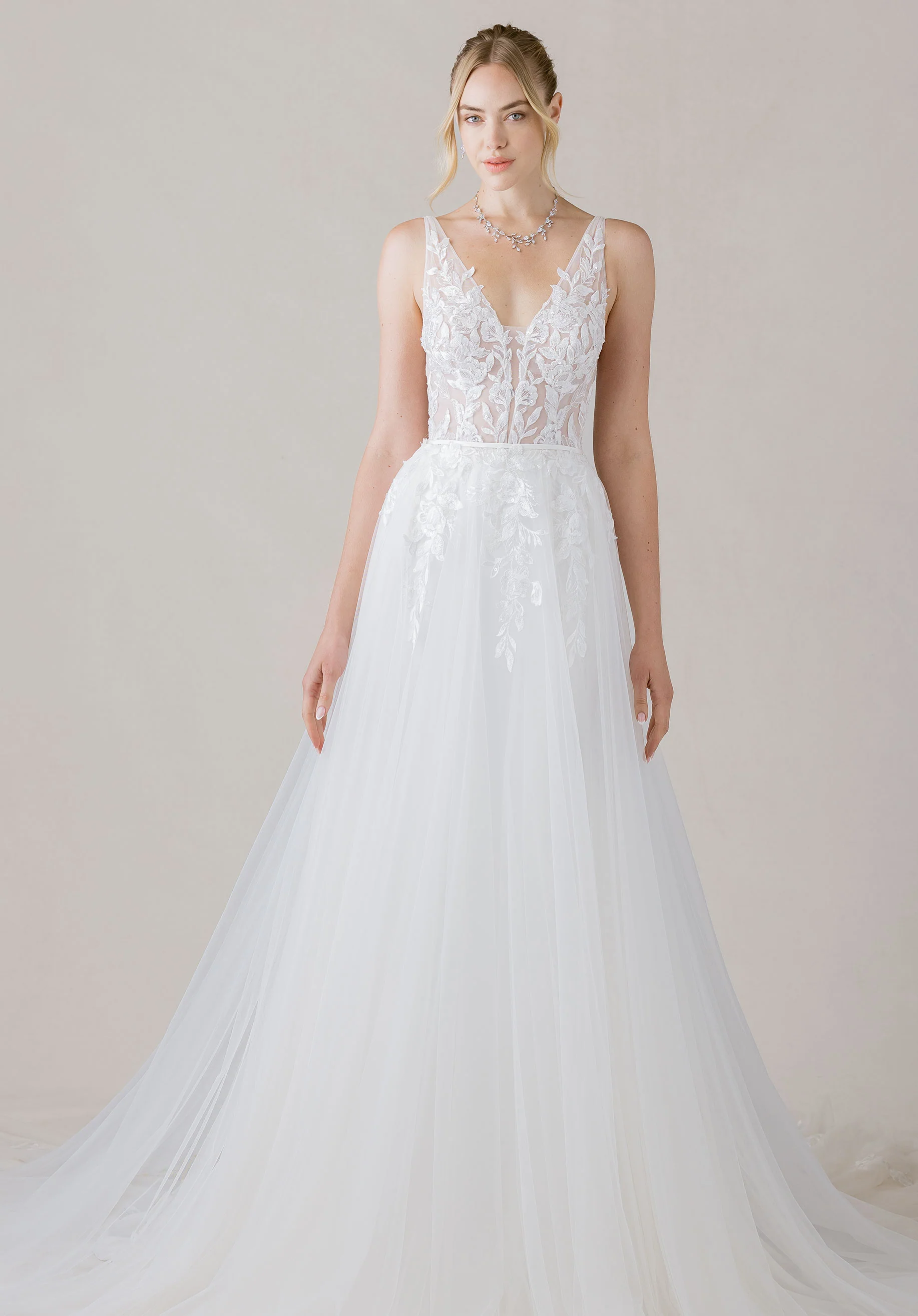 Odile Wedding Dress - Image 3