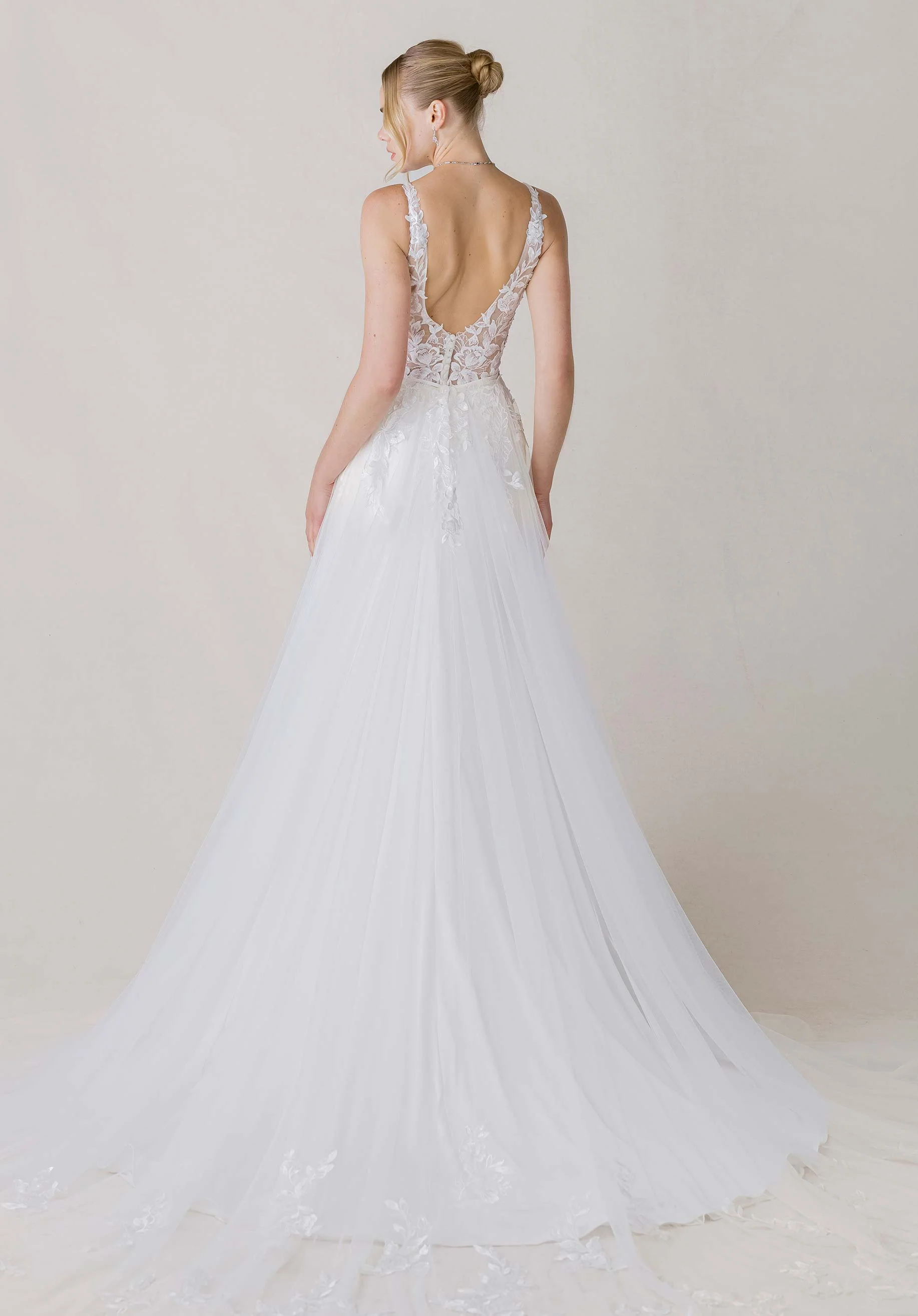 Odile Wedding Dress - Image 5