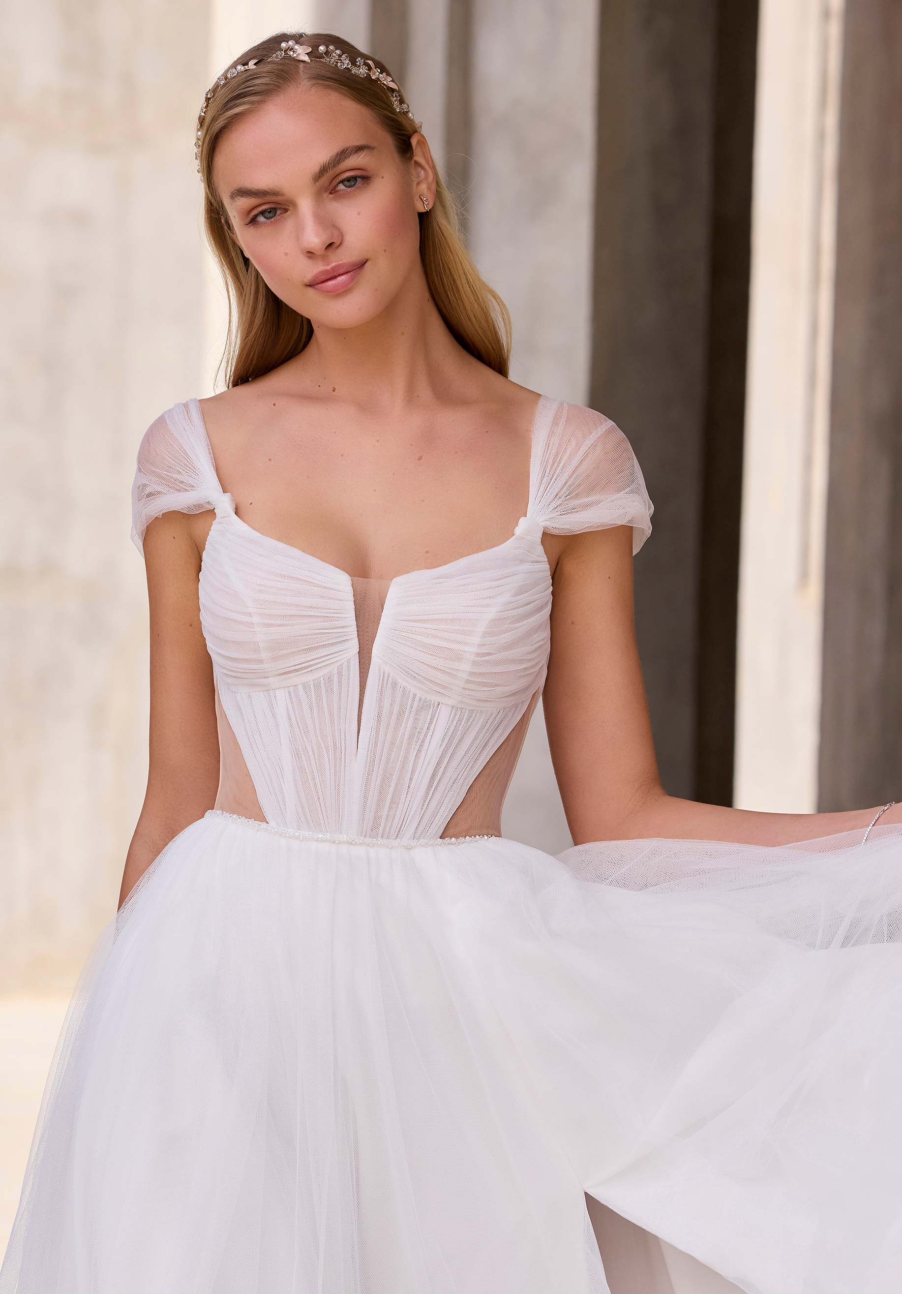 Ostara Wedding Dress - Image 2