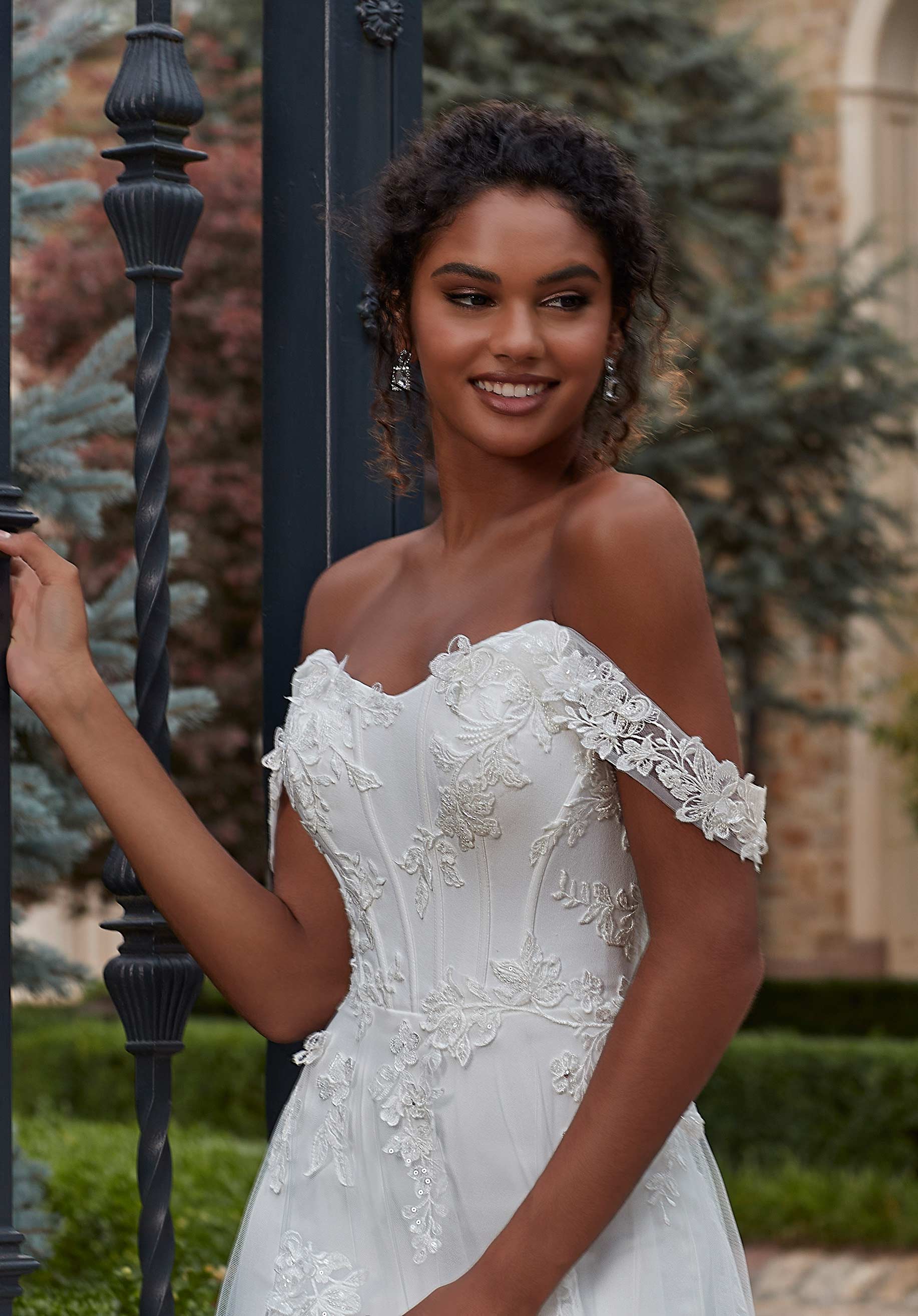 Pandora Wedding Dress - Image 3