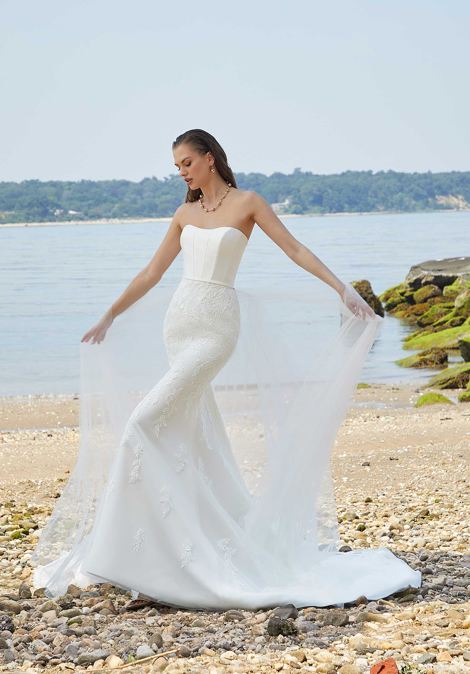 Parker Wedding Dress - Image 4