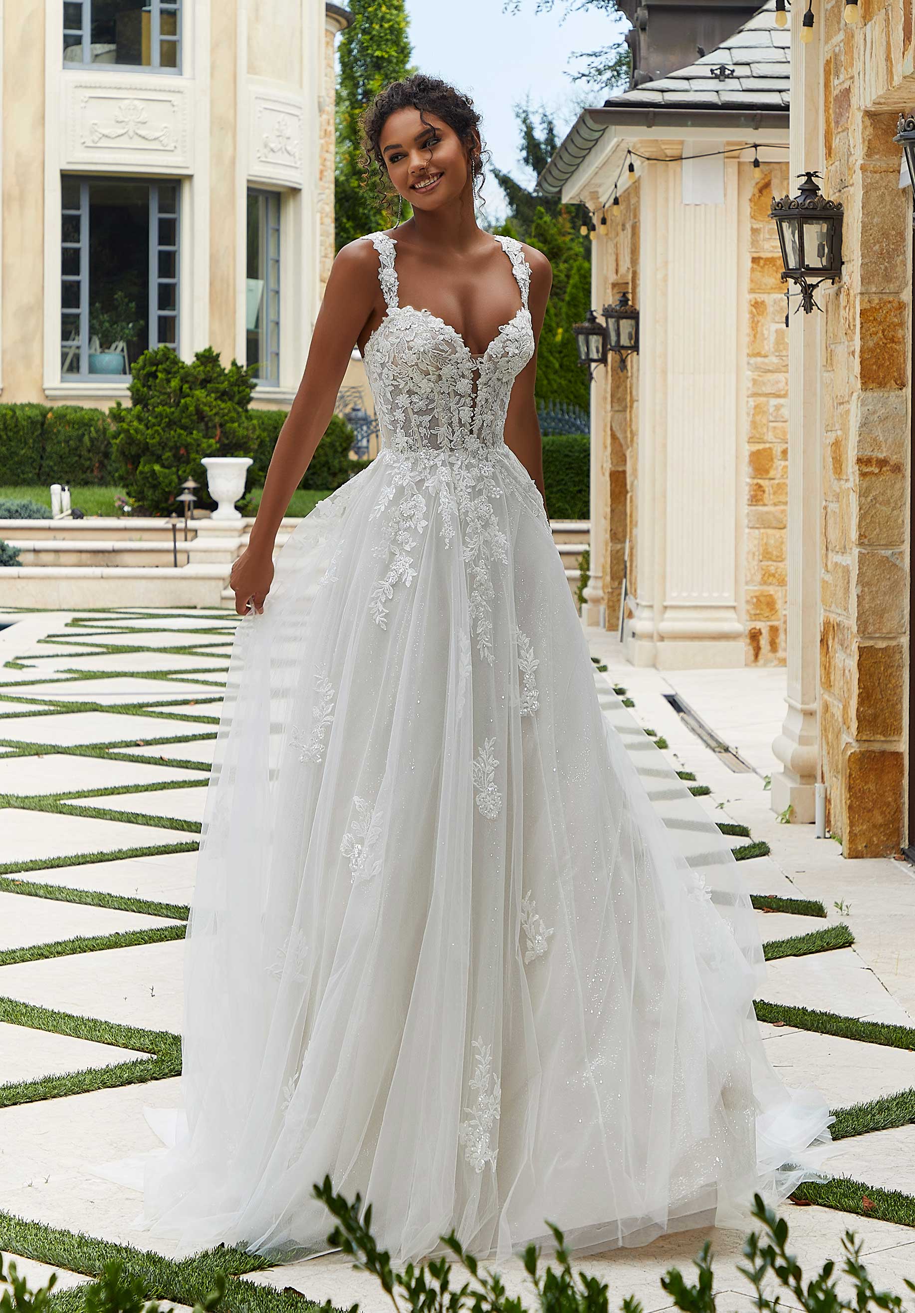 Pearl Wedding Dress - Image 4