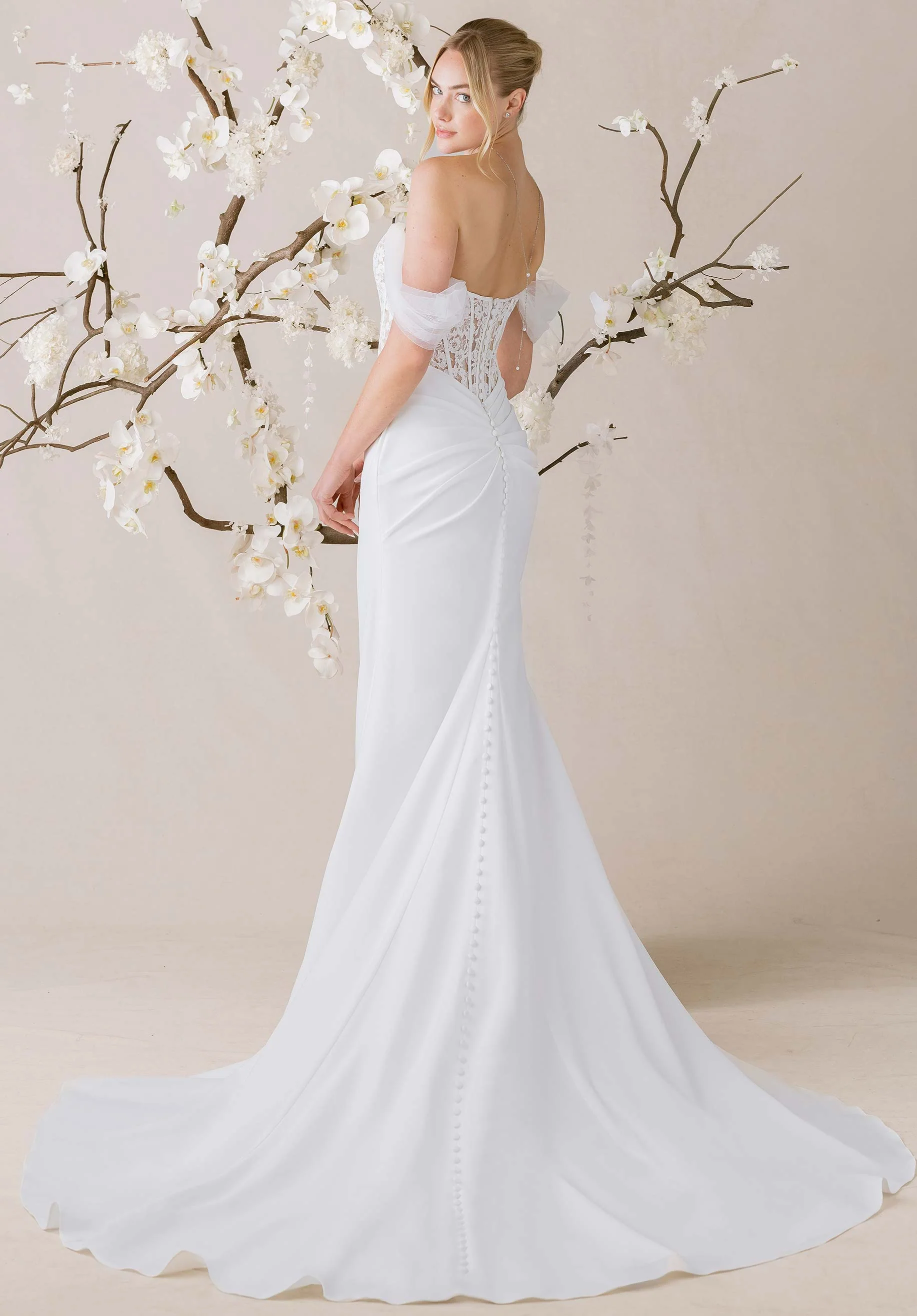 Plié Wedding Dress - Image 4