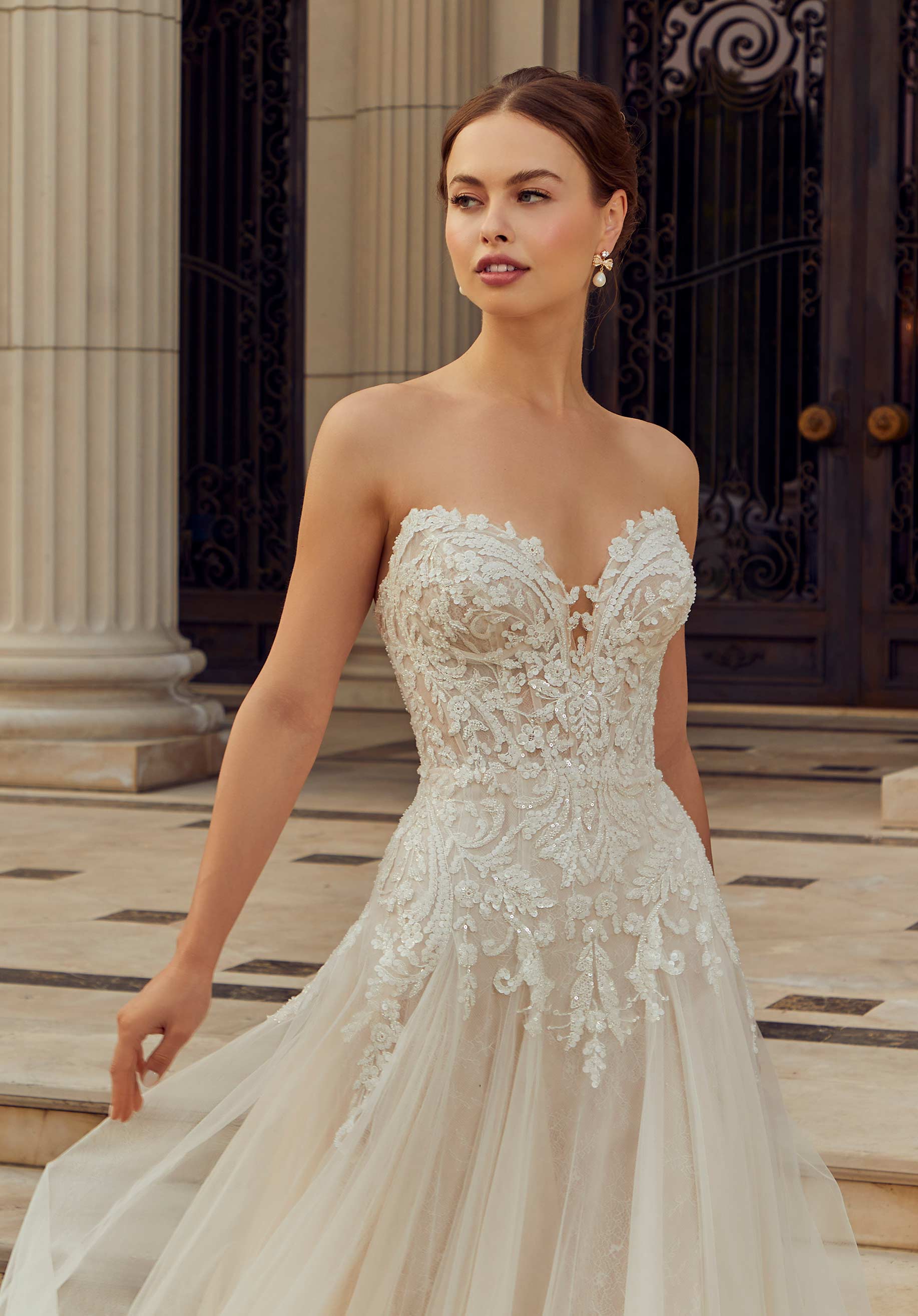 Regina Wedding Dress - Image 2