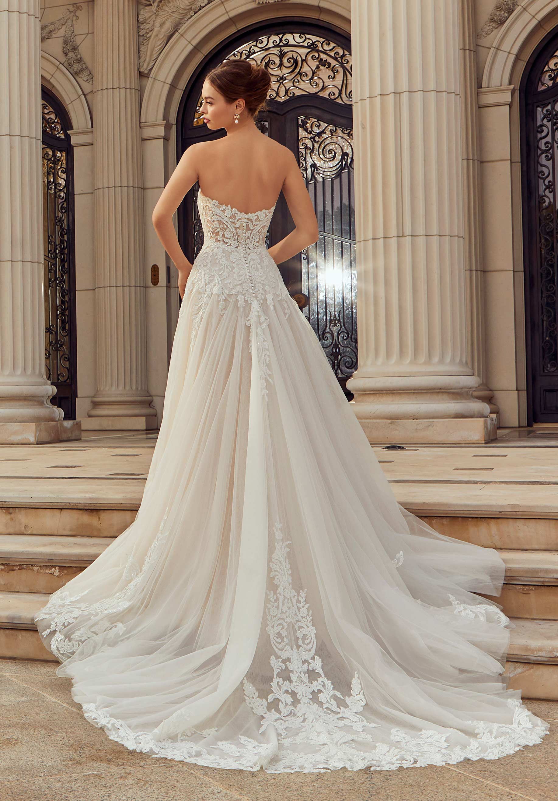 Regina Wedding Dress - Image 4