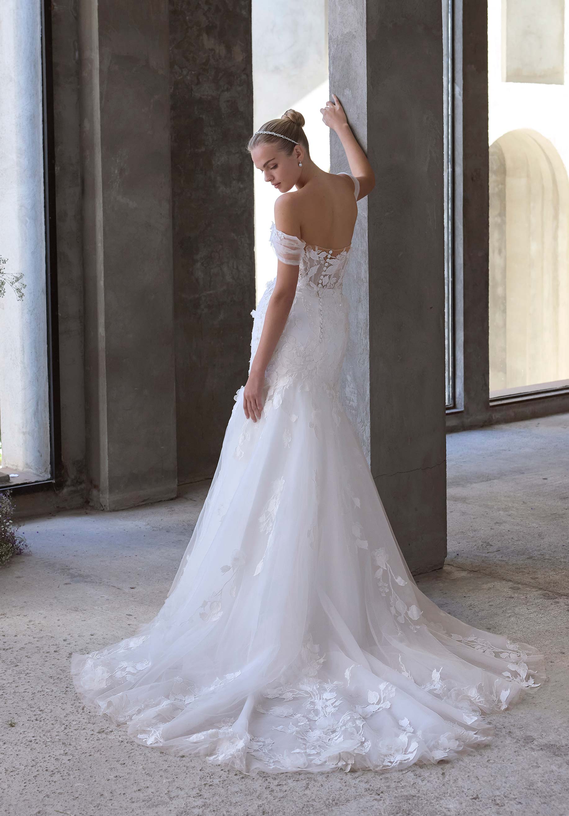 Rey Wedding Dress - Image 5