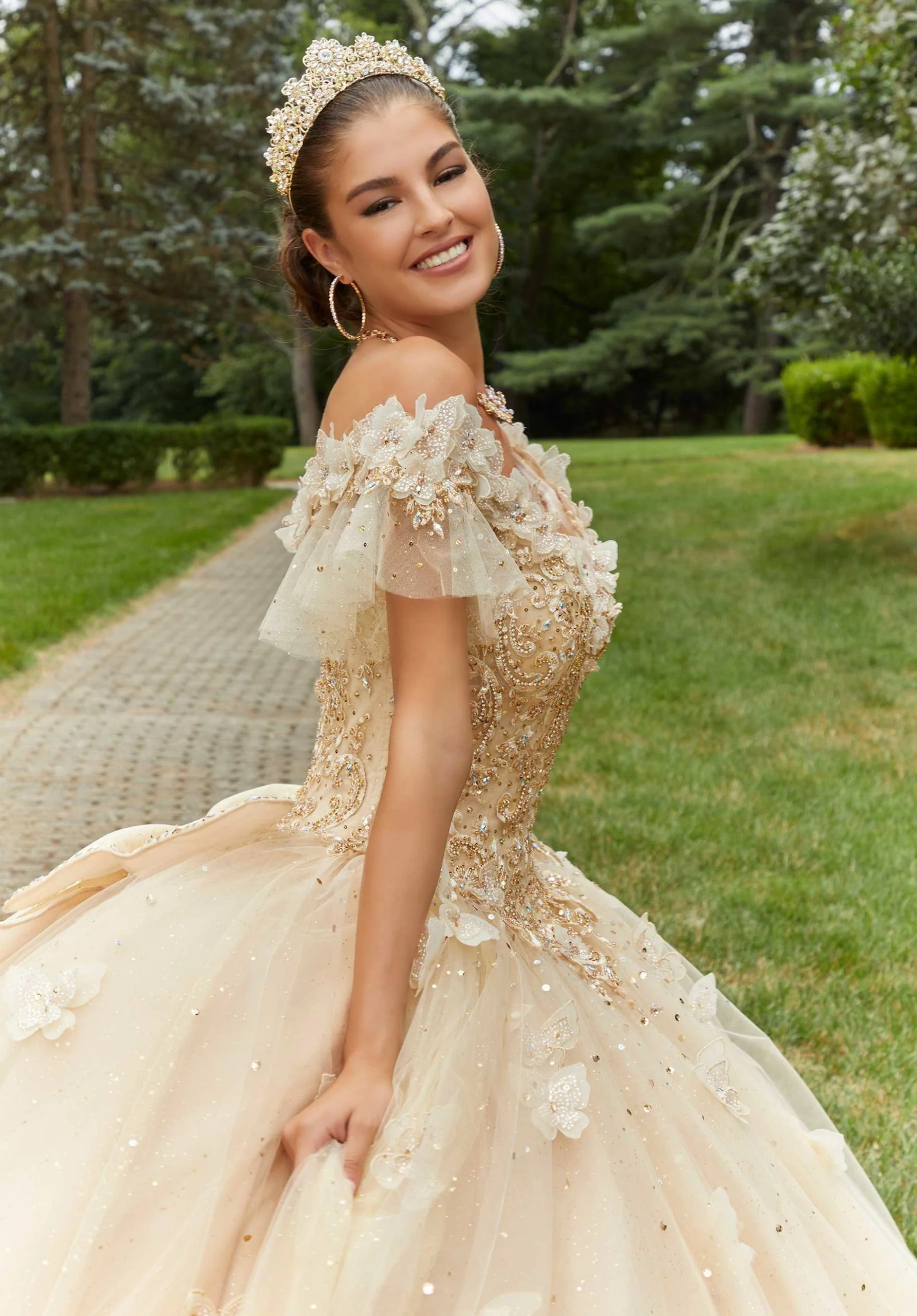 Rhinestone Embroidered Quinceañera Dress with Three-Dimensional Butterflies - Image 3