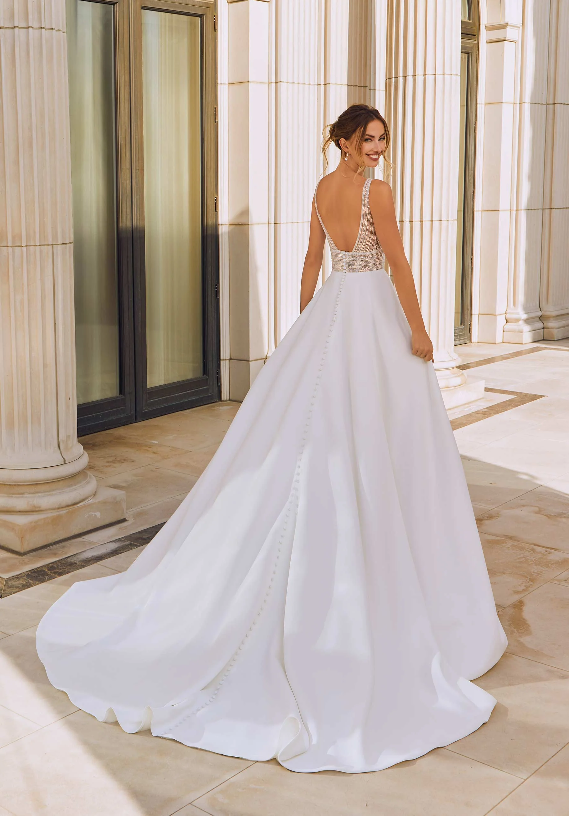 Rina Wedding Dress - Image 3