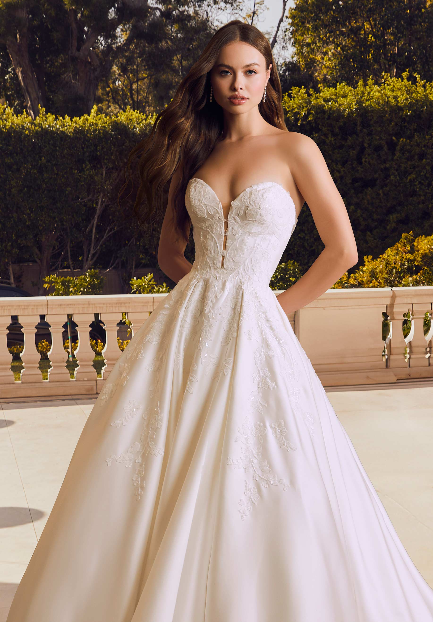 Rosemarie Wedding Dress - Image 4