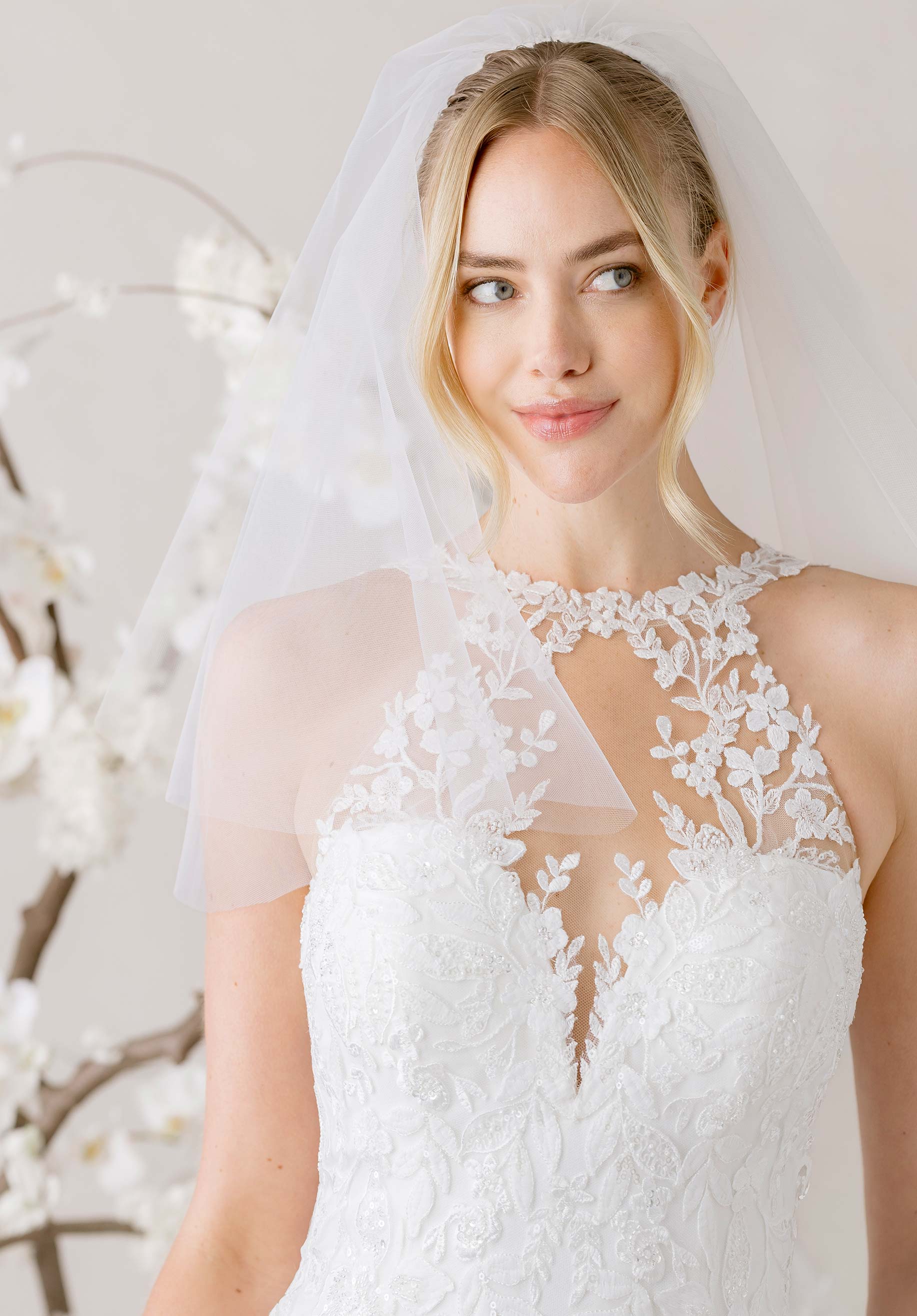Sai Wedding Dress - Image 2