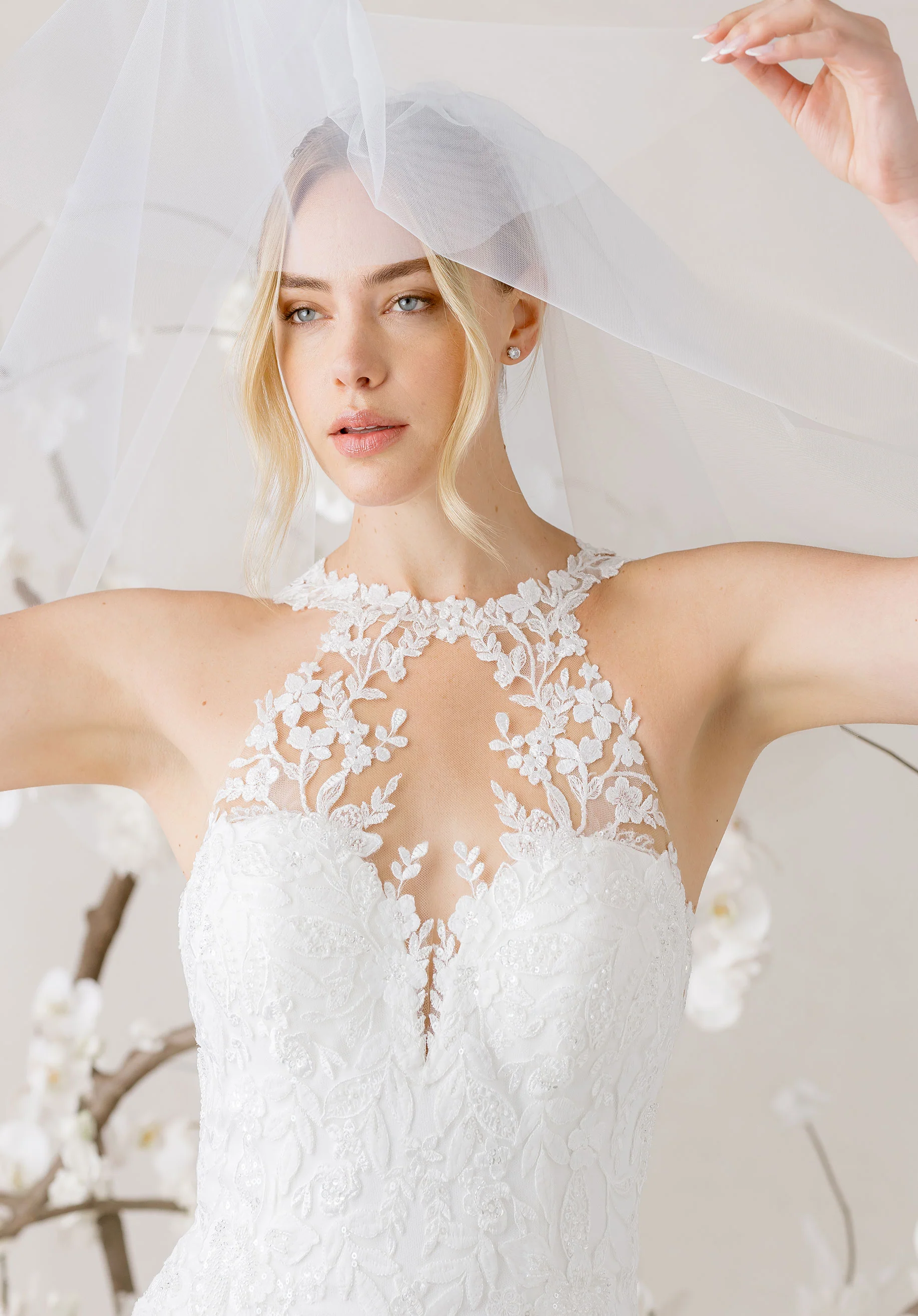 Sai Wedding Dress - Image 3