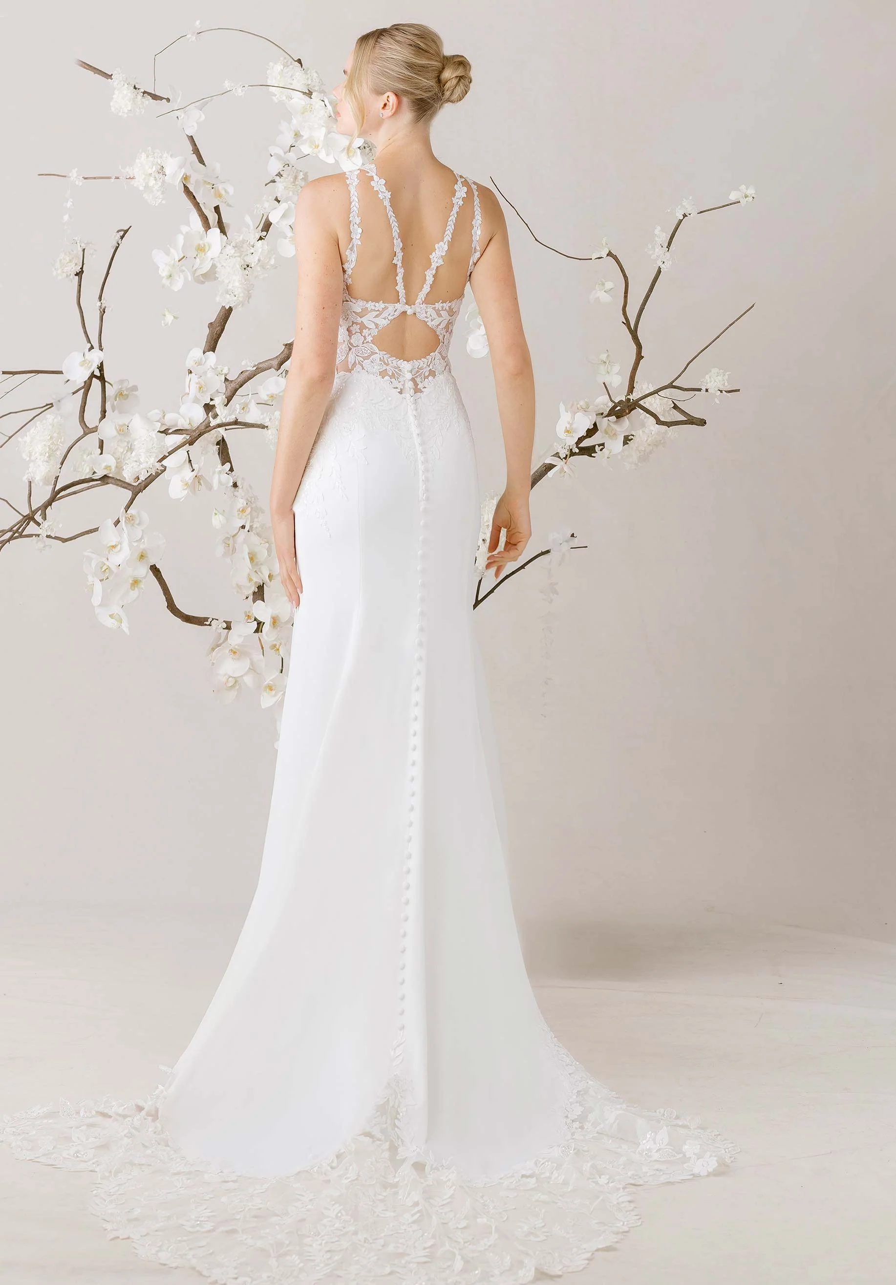 Sai Wedding Dress - Image 6