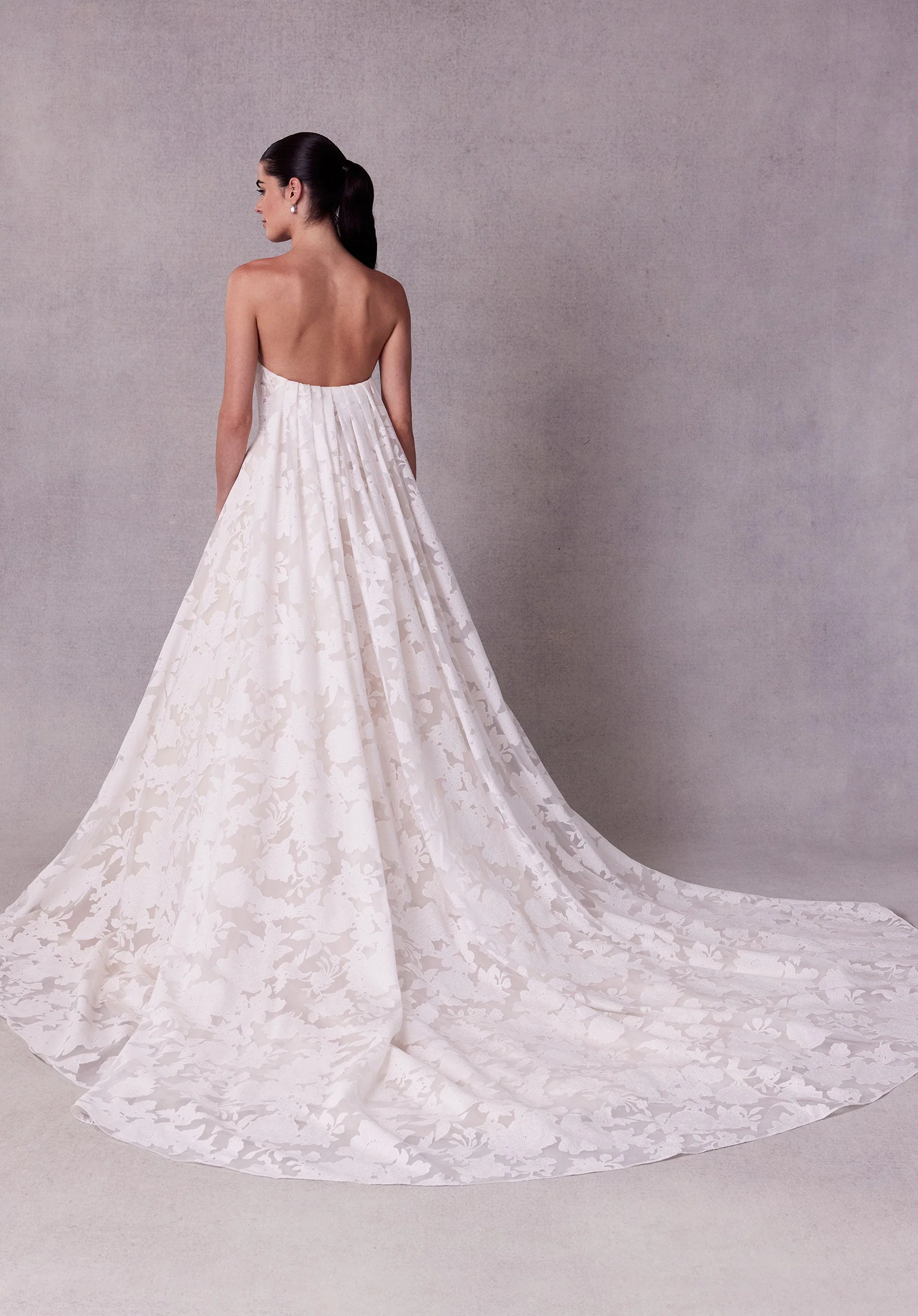 Saige Wedding Dress - Image 10