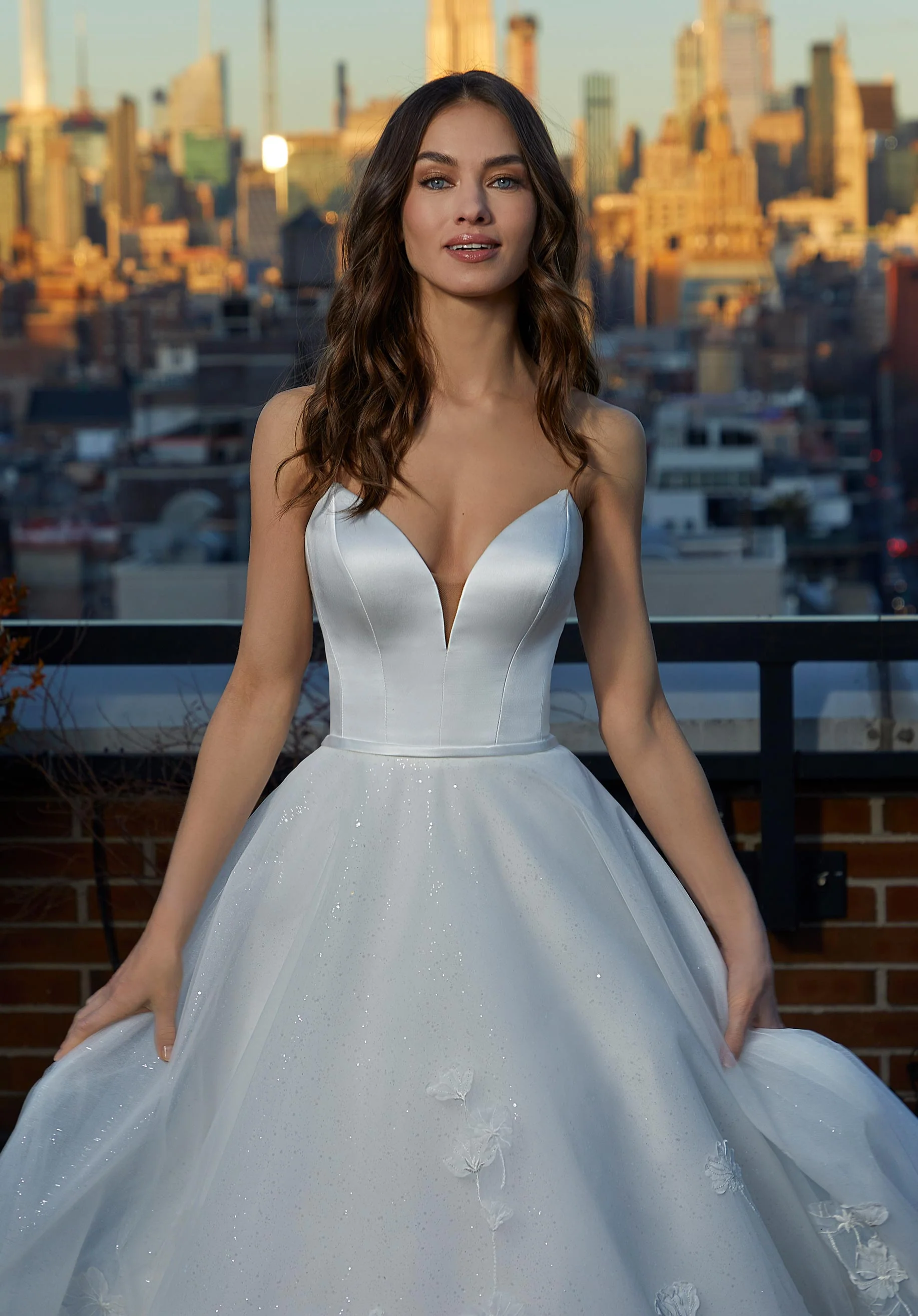 Sara Wedding Dress - Image 3