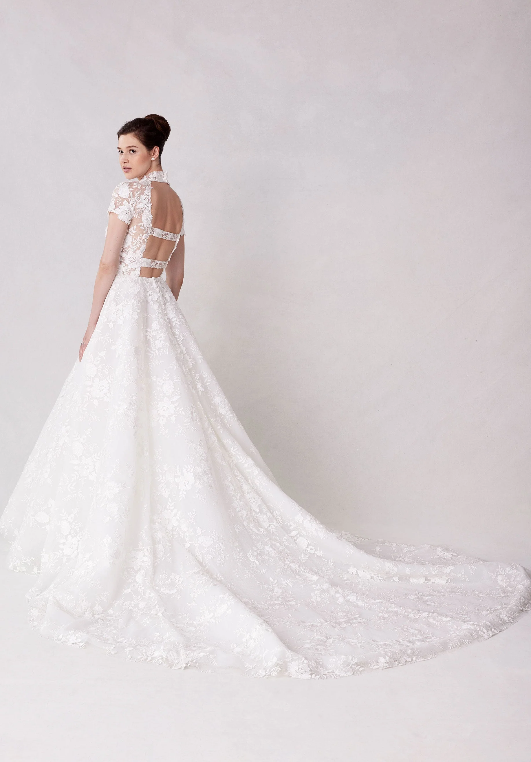 Sarah Wedding Dress - Image 12