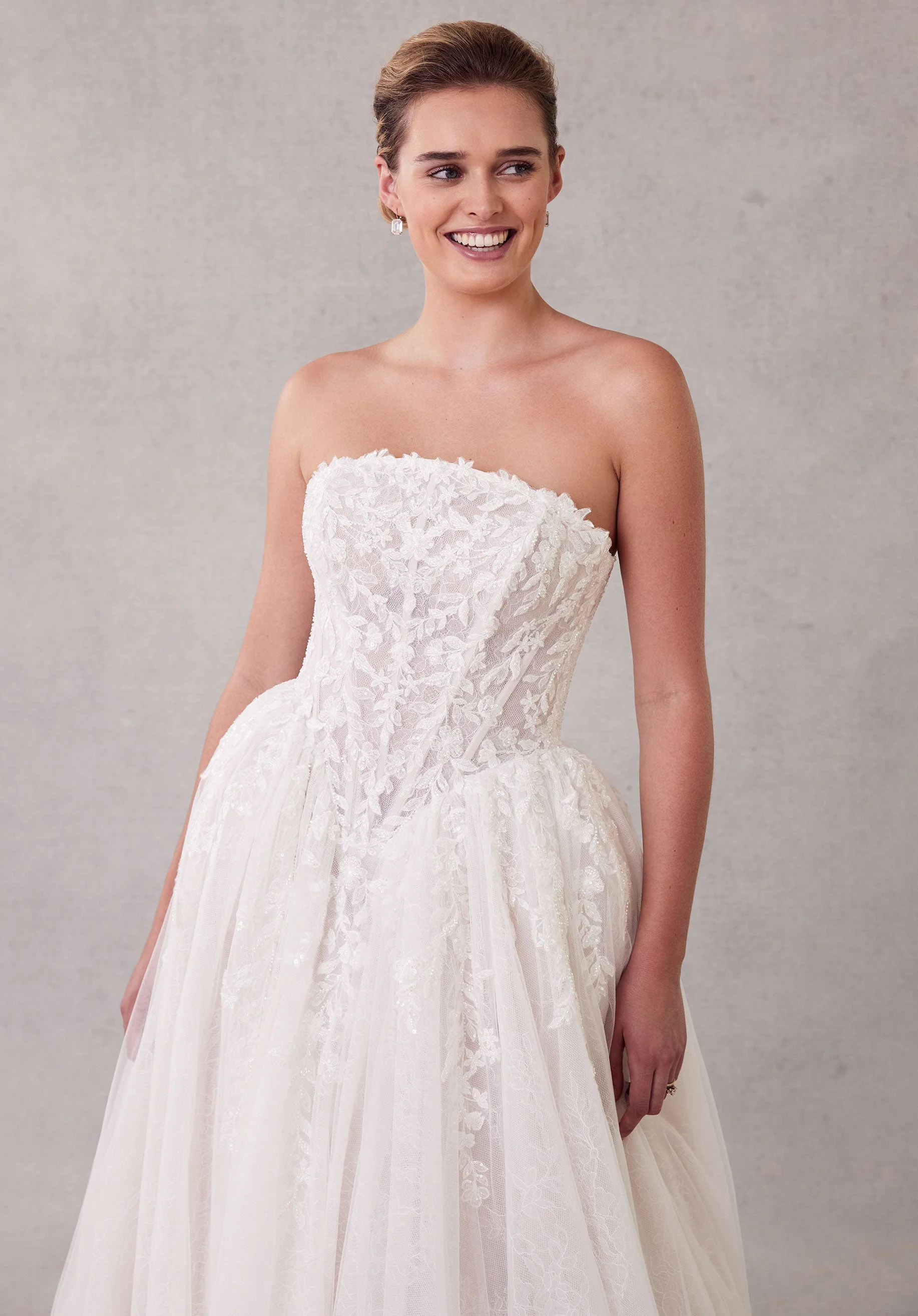 Seattle Wedding Dress - Image 4