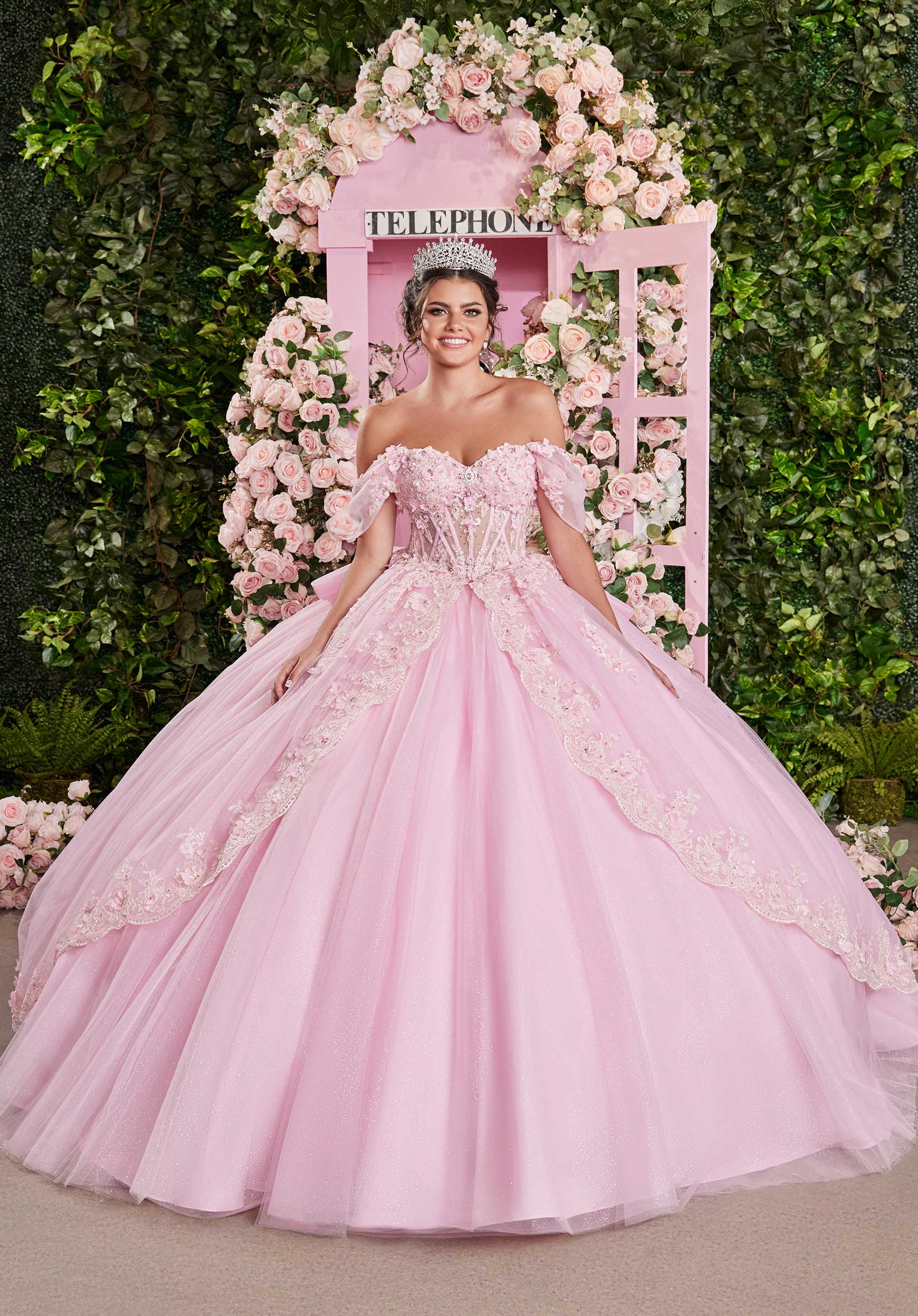 Sheer Sweetheart Quinceañera Dress with Split Skirt and Tiered Back - Image 10