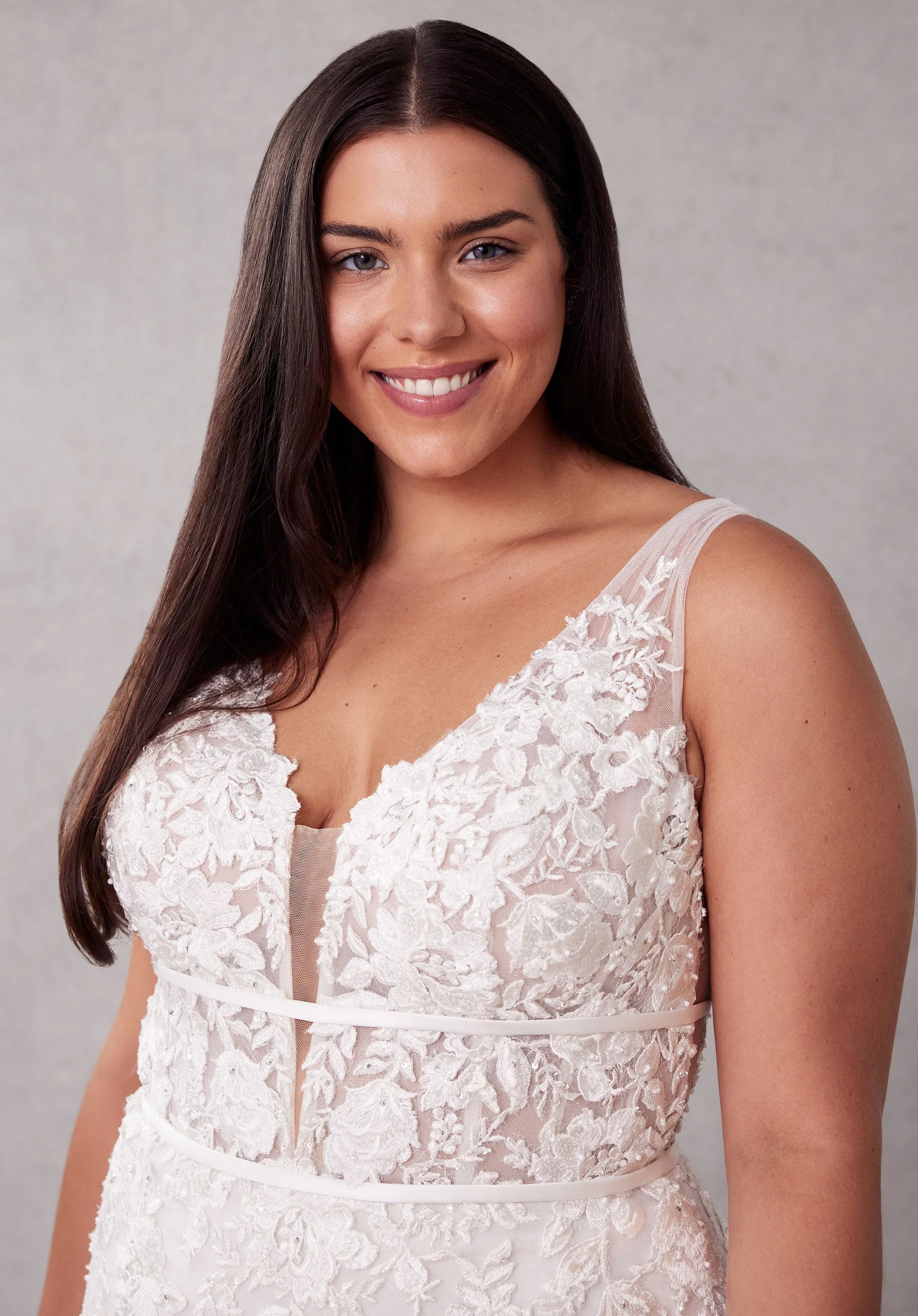 Silver Wedding Dress - Image 7