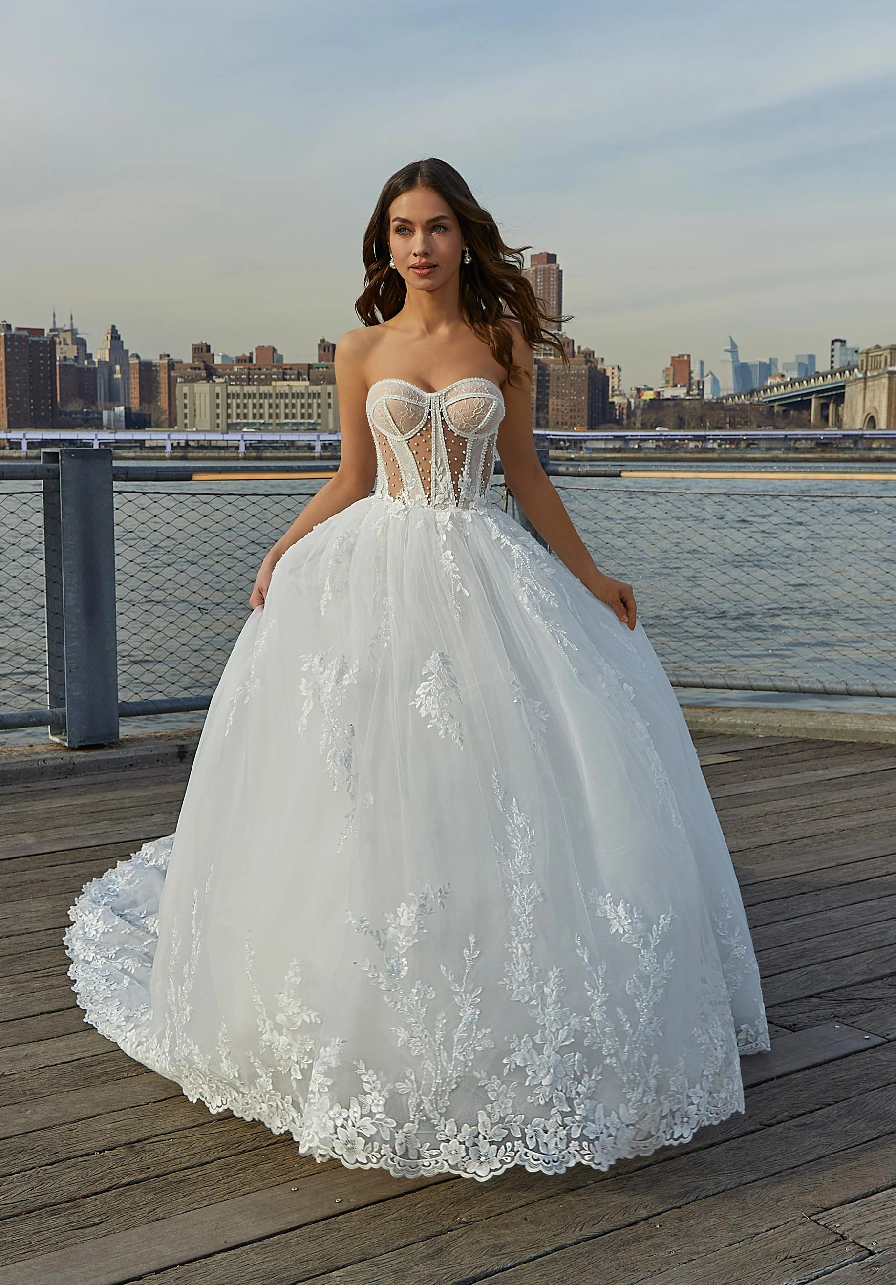 Siobhan Wedding Dress - Image 4
