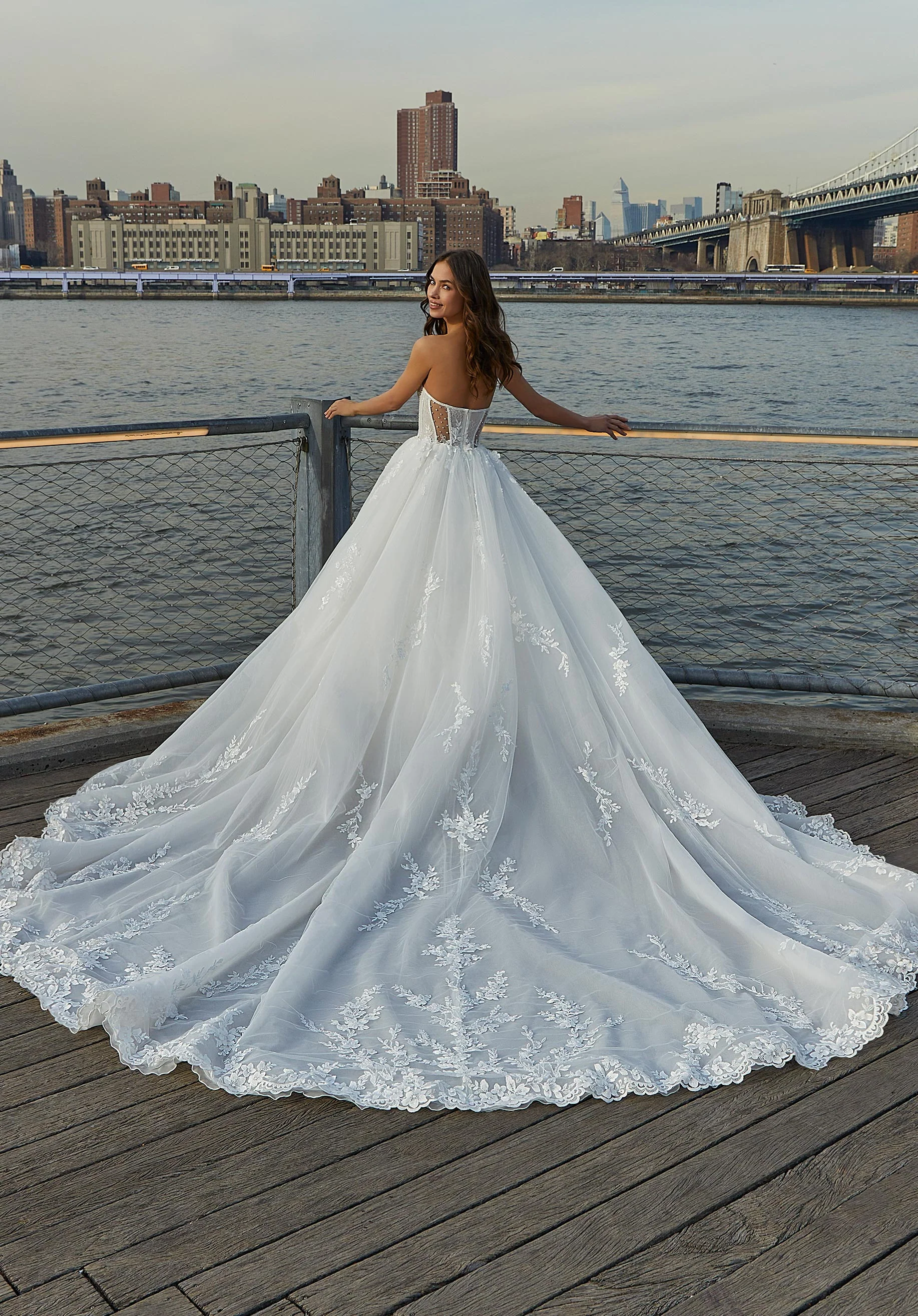 Siobhan Wedding Dress - Image 5