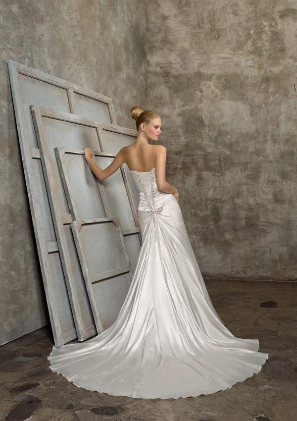 June Wedding Dress - Image 9