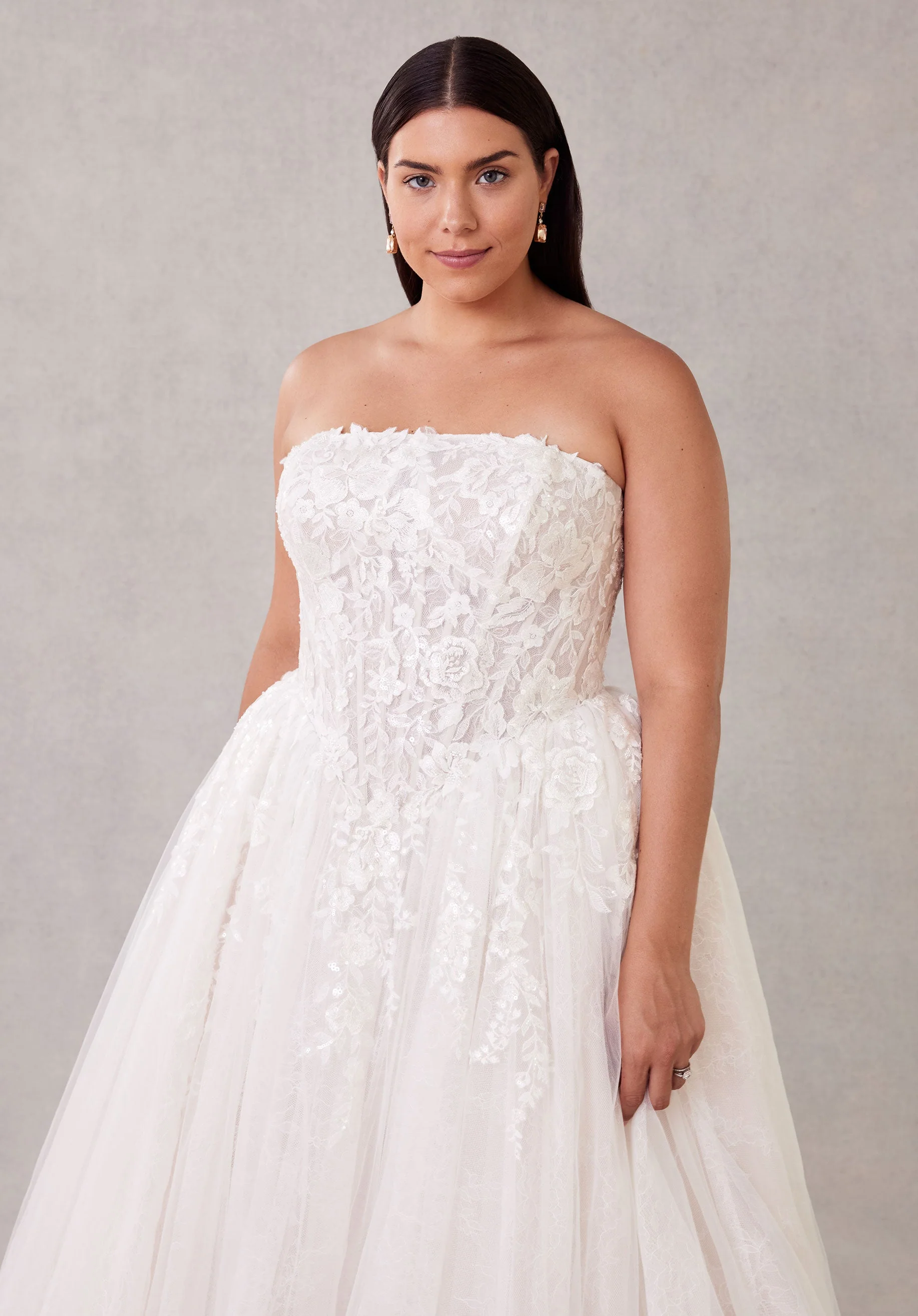Sola Wedding Dress - Image 4
