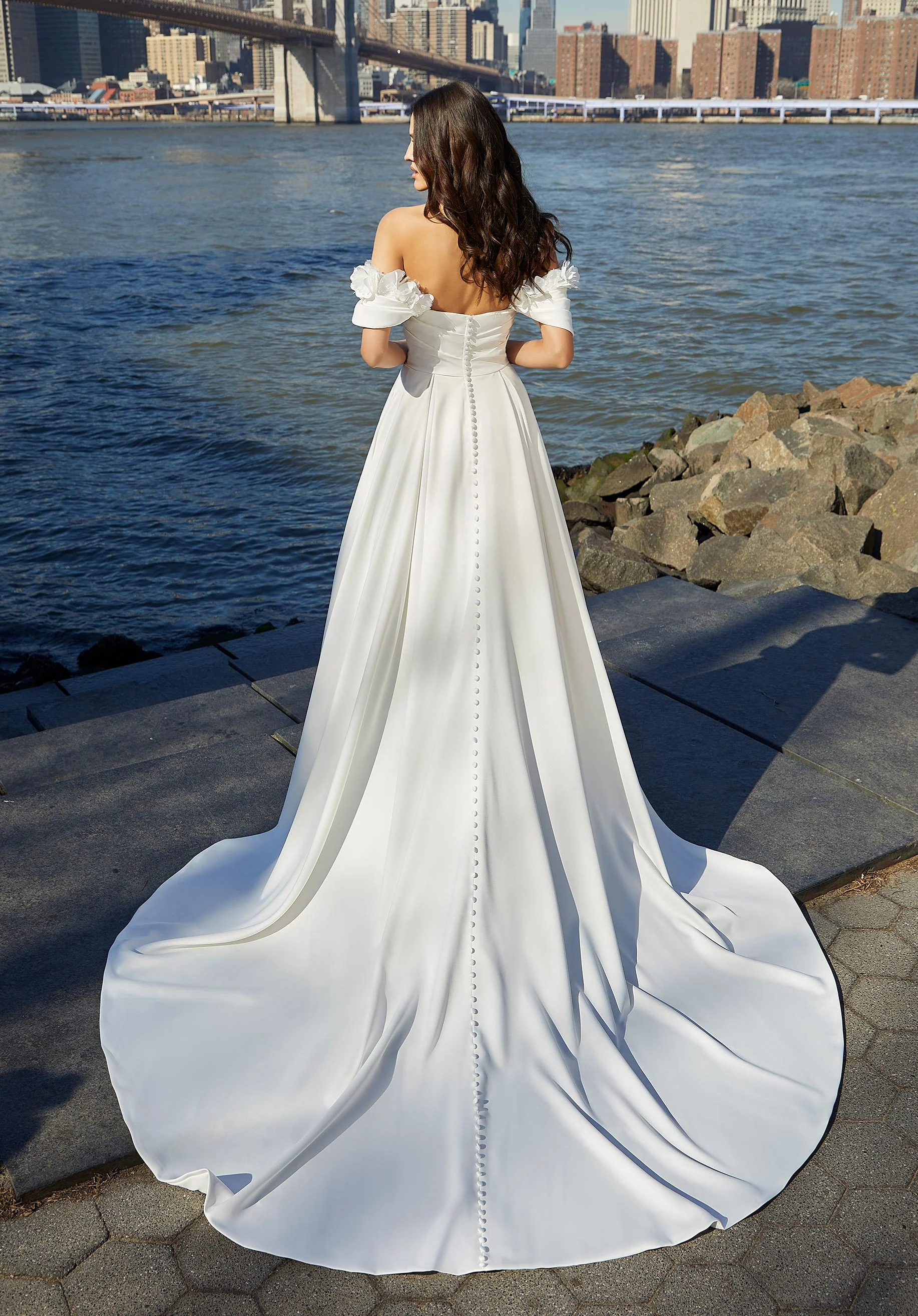 Soliel Wedding Dress - Image 4