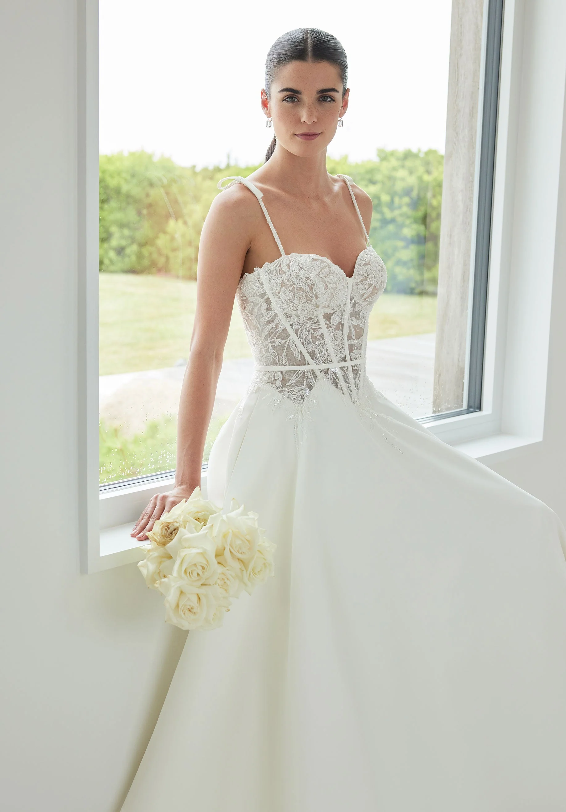 Stella Wedding Dress - Image 4