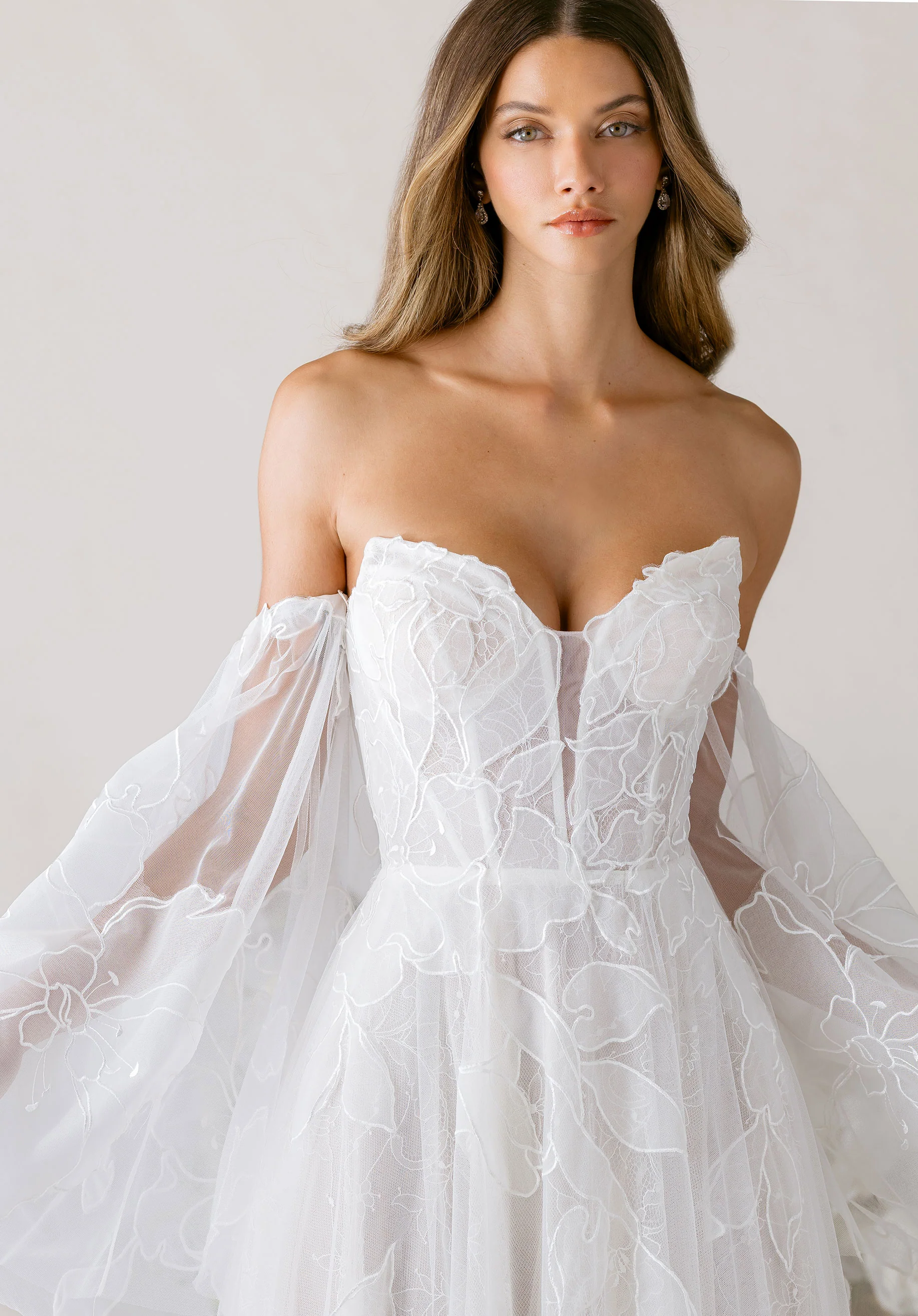 Tendu Wedding Dress - Image 4