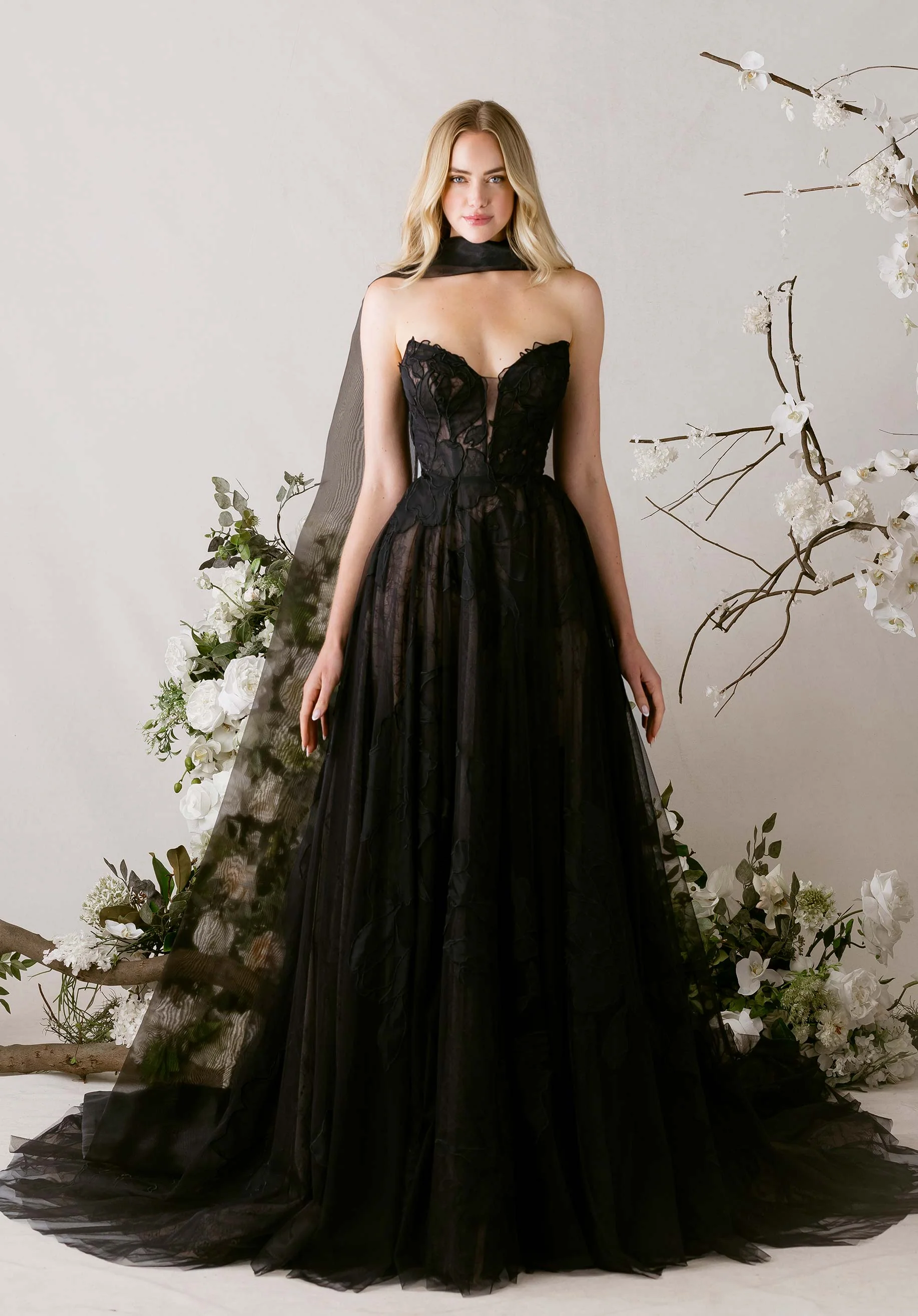 Tendu Wedding Dress - Image 6
