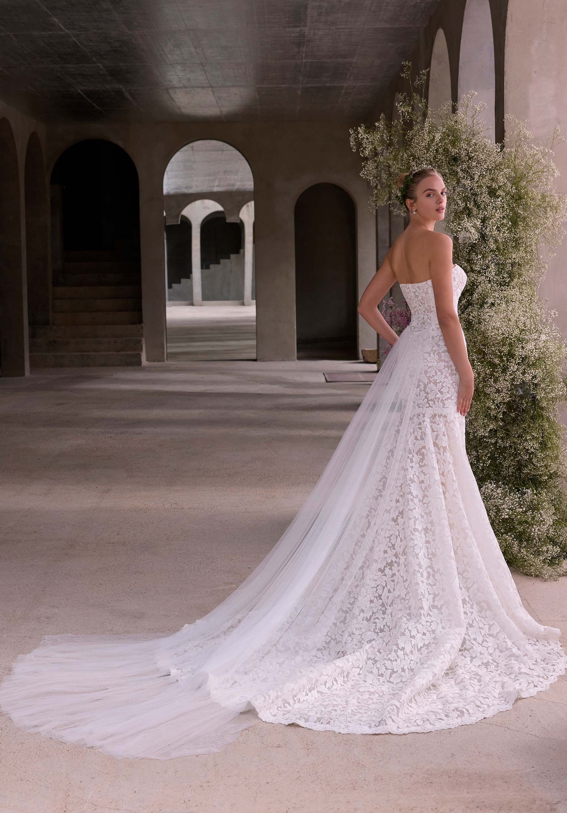 Theodosia Wedding Dress - Image 4