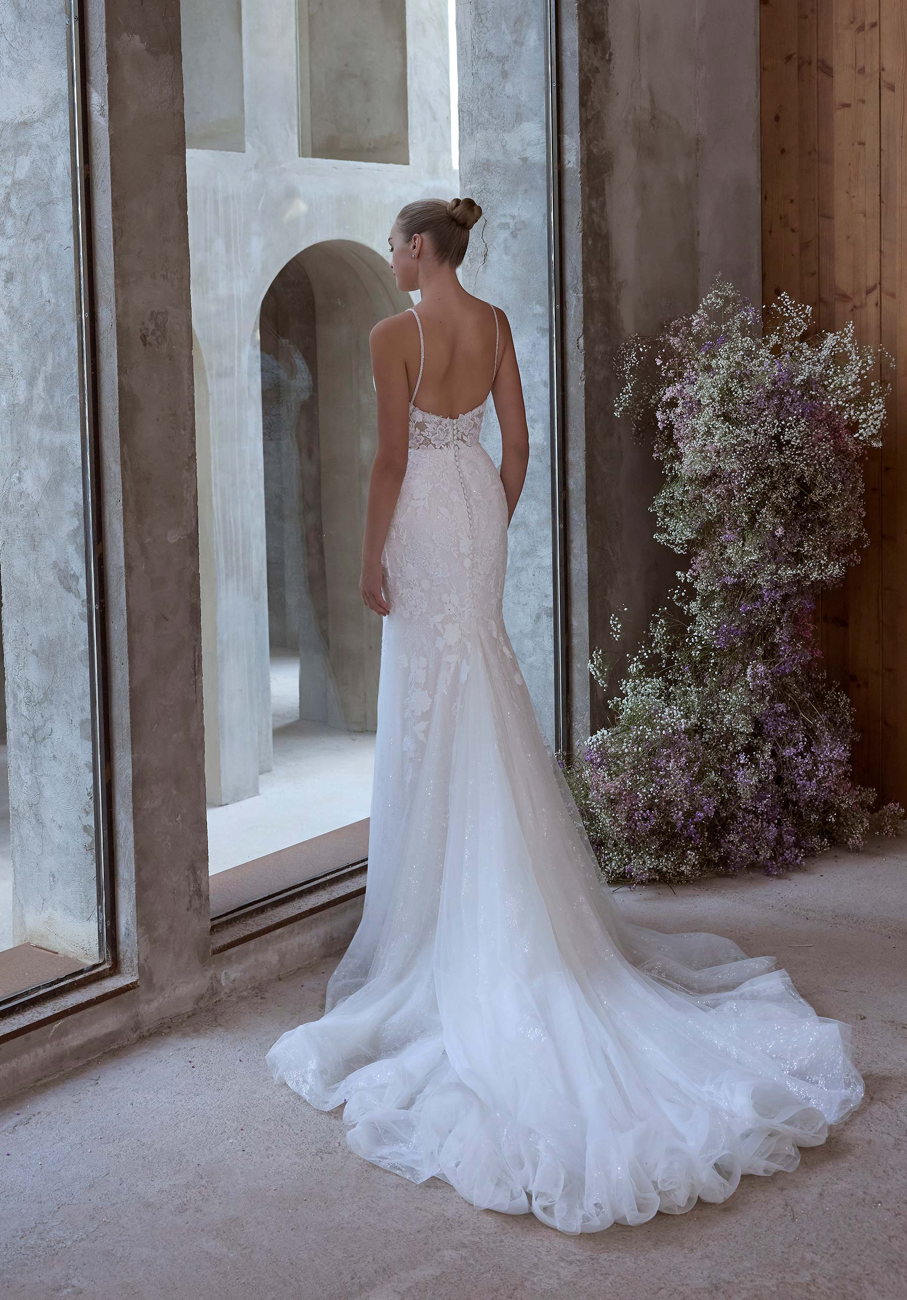 Urania Wedding Dress - Image 4