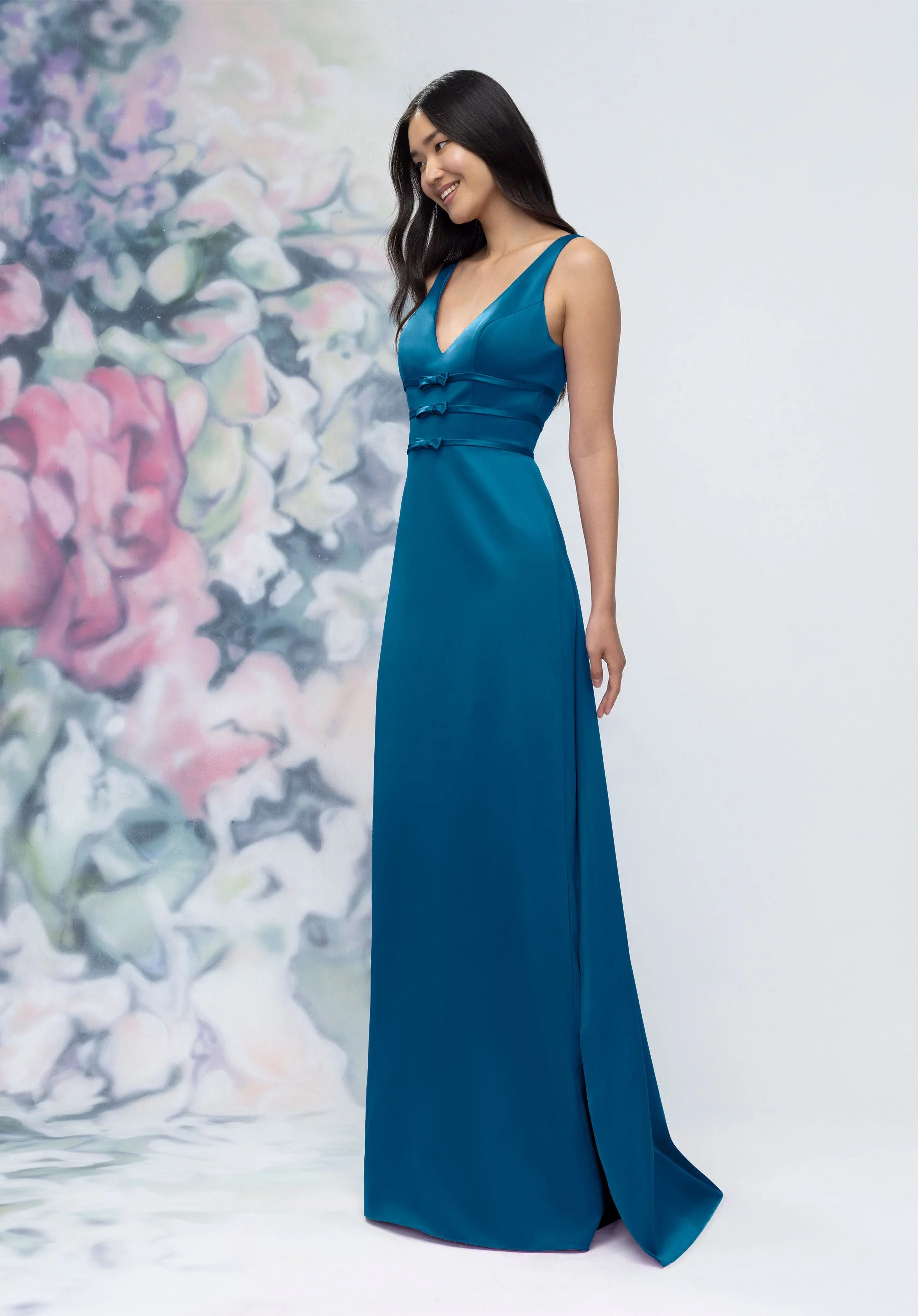 V-Neck Banded Bow Satin Bridesmaid Dress with Detachable Train - Image 32