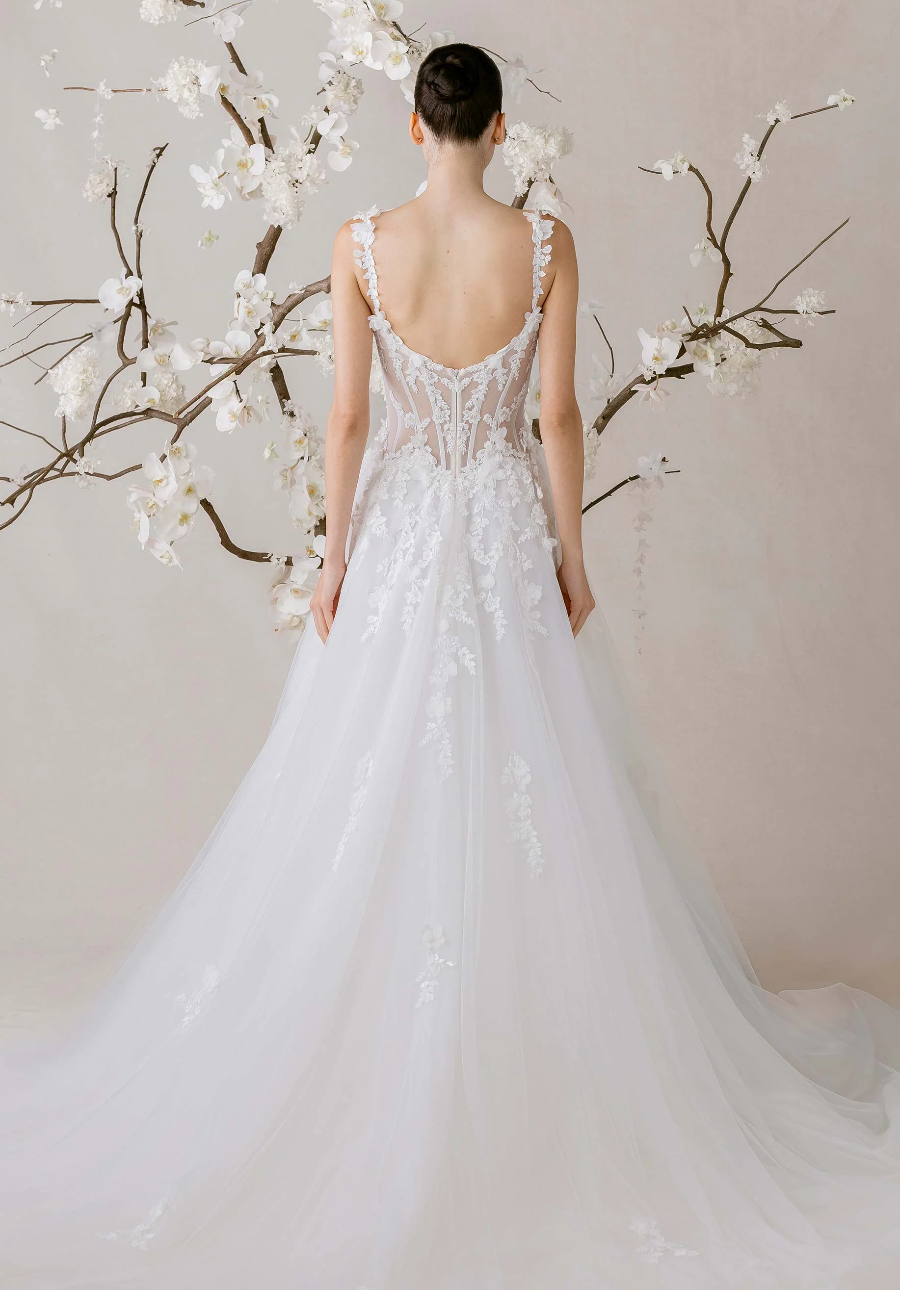 Yvette Wedding Dress - Image 5